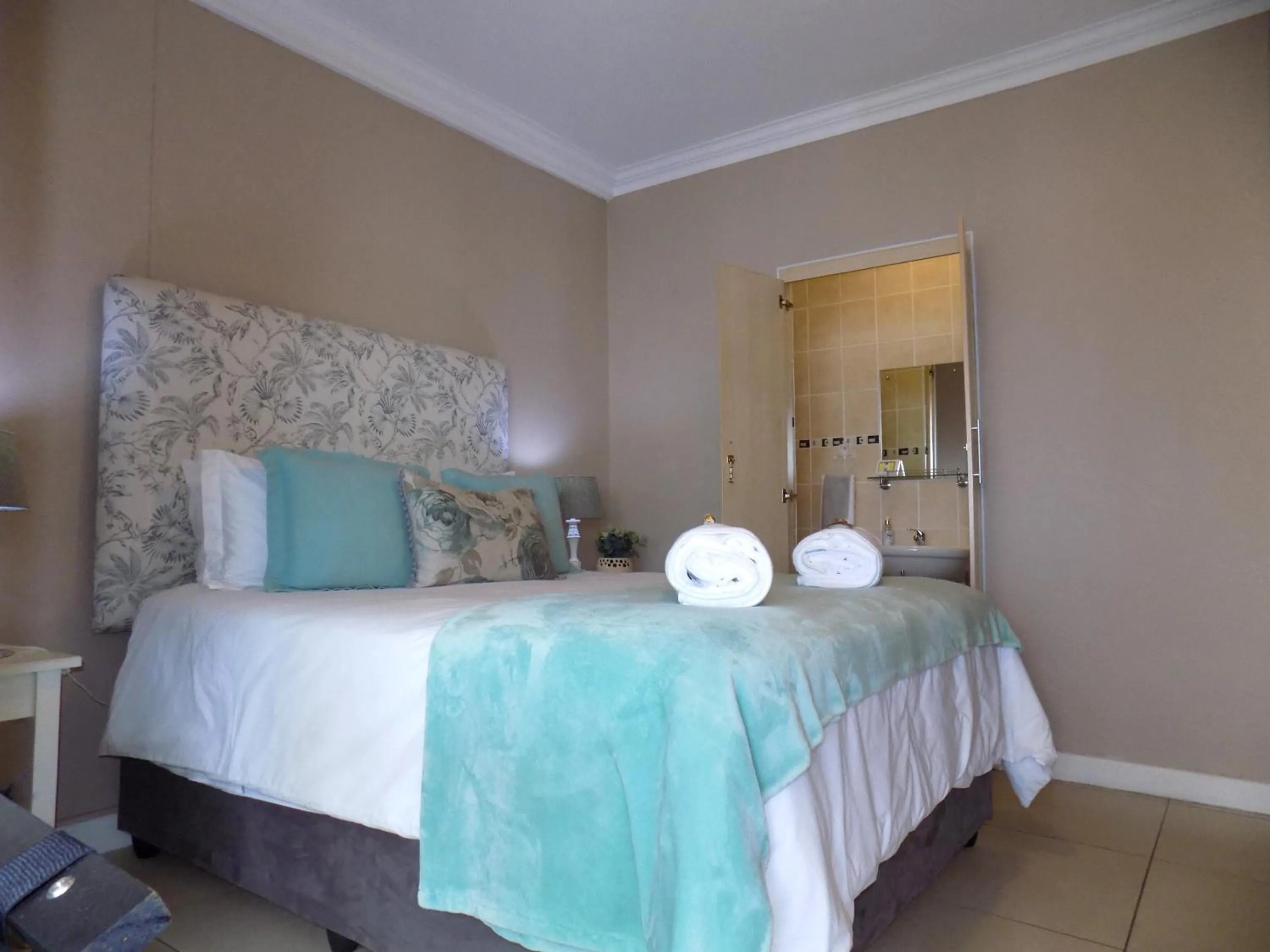 Bed in 2-bedroom Sea View Apartments