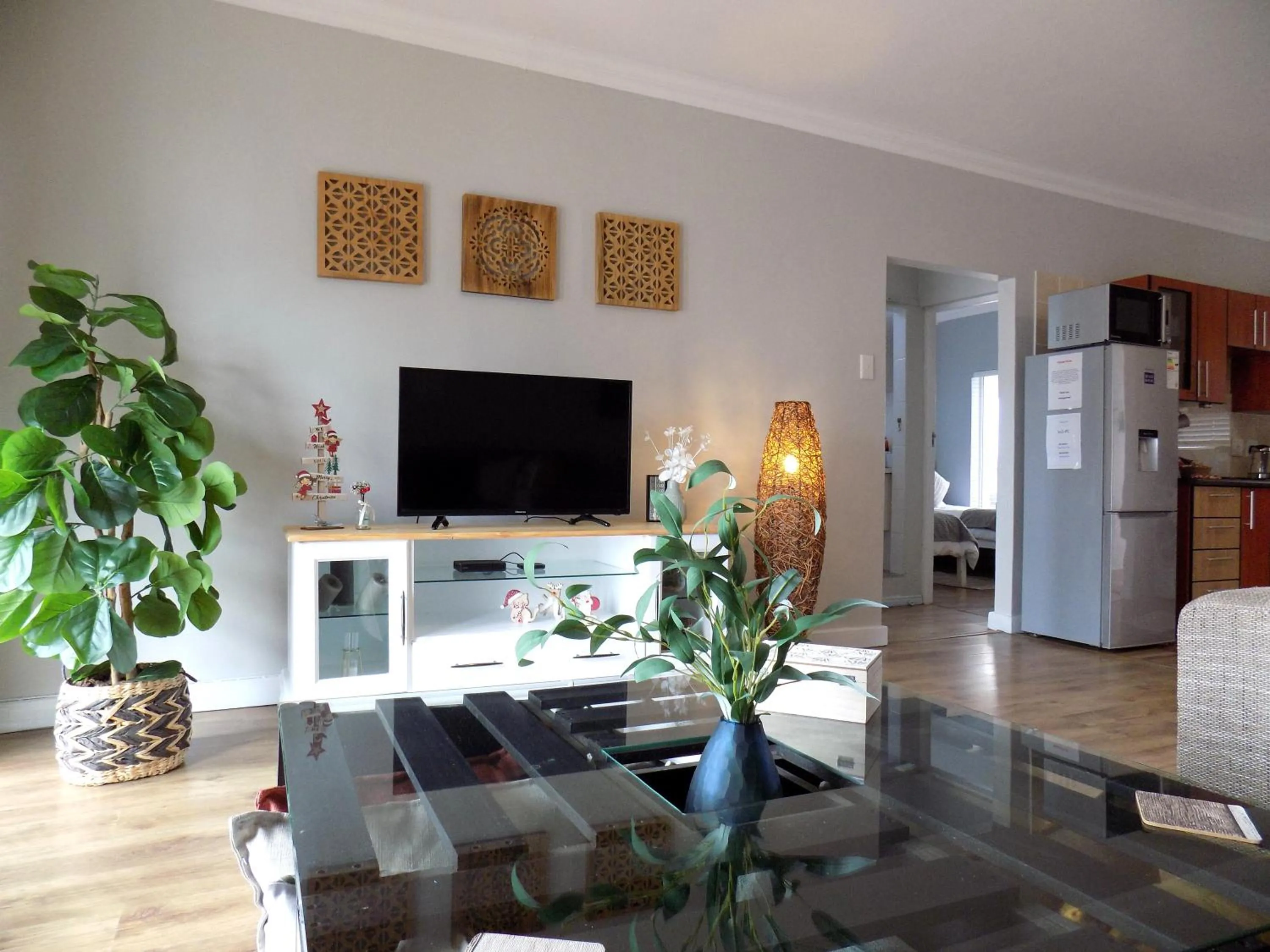 TV and multimedia in 2-bedroom Sea View Apartments
