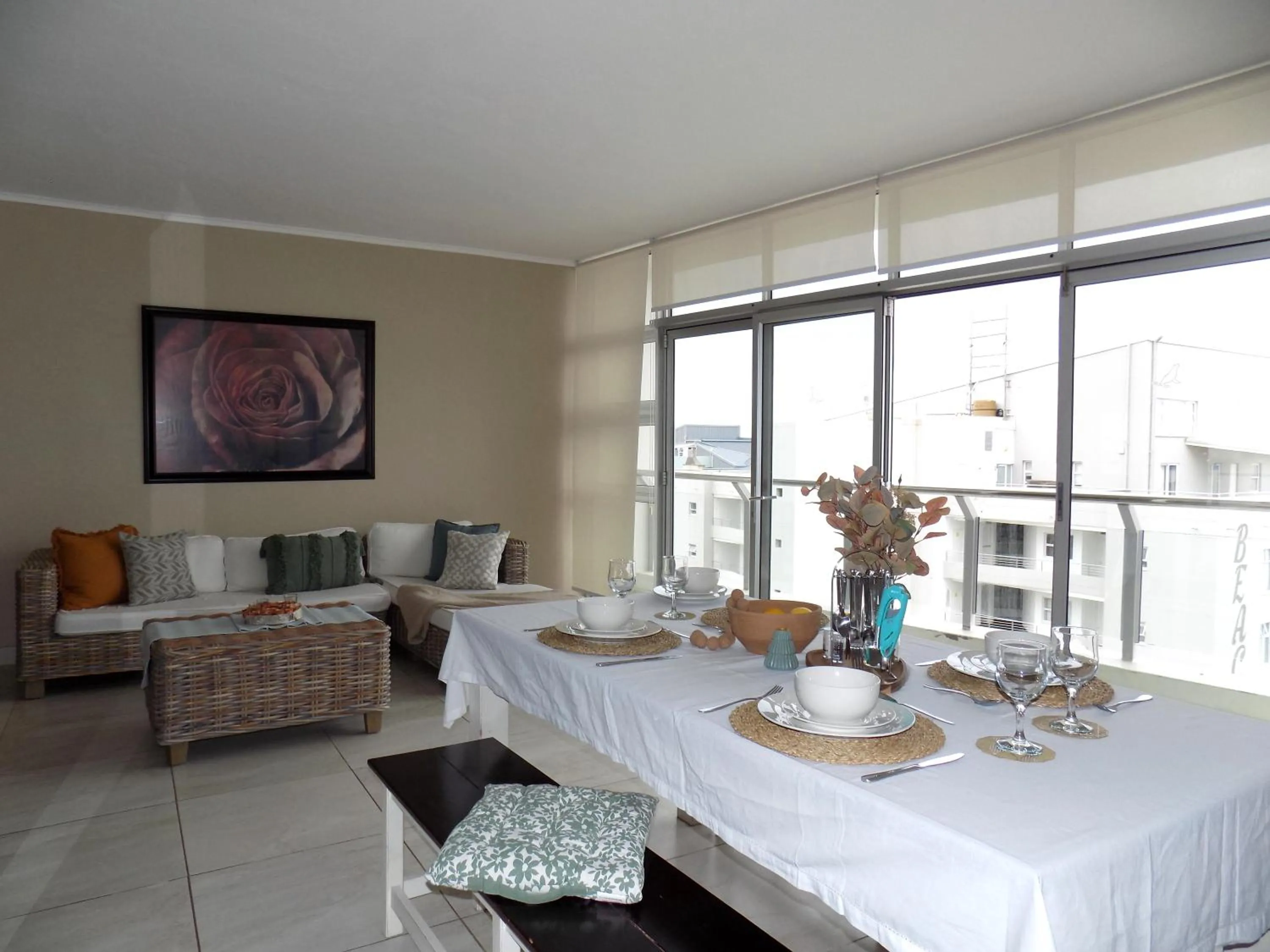 Living room in 2-bedroom Sea View Apartments
