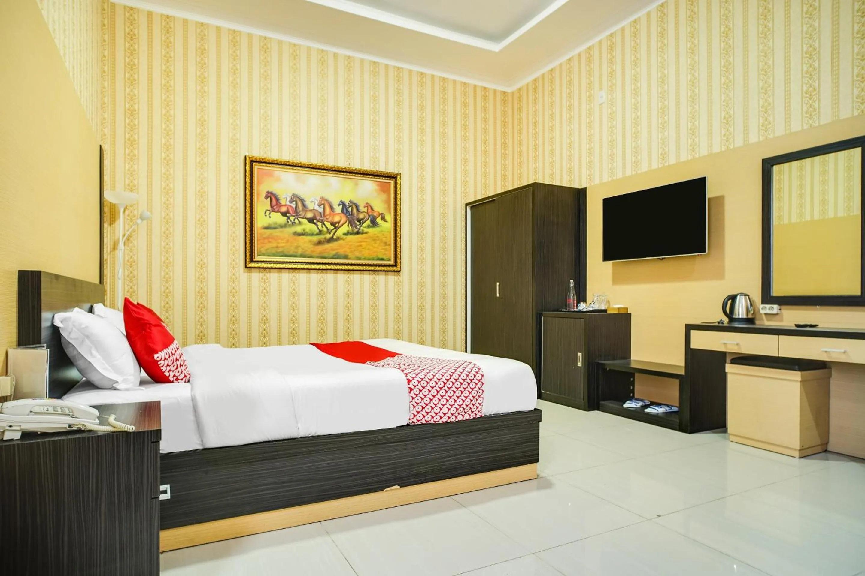 Bedroom in Capital O 540 Esther Hotel