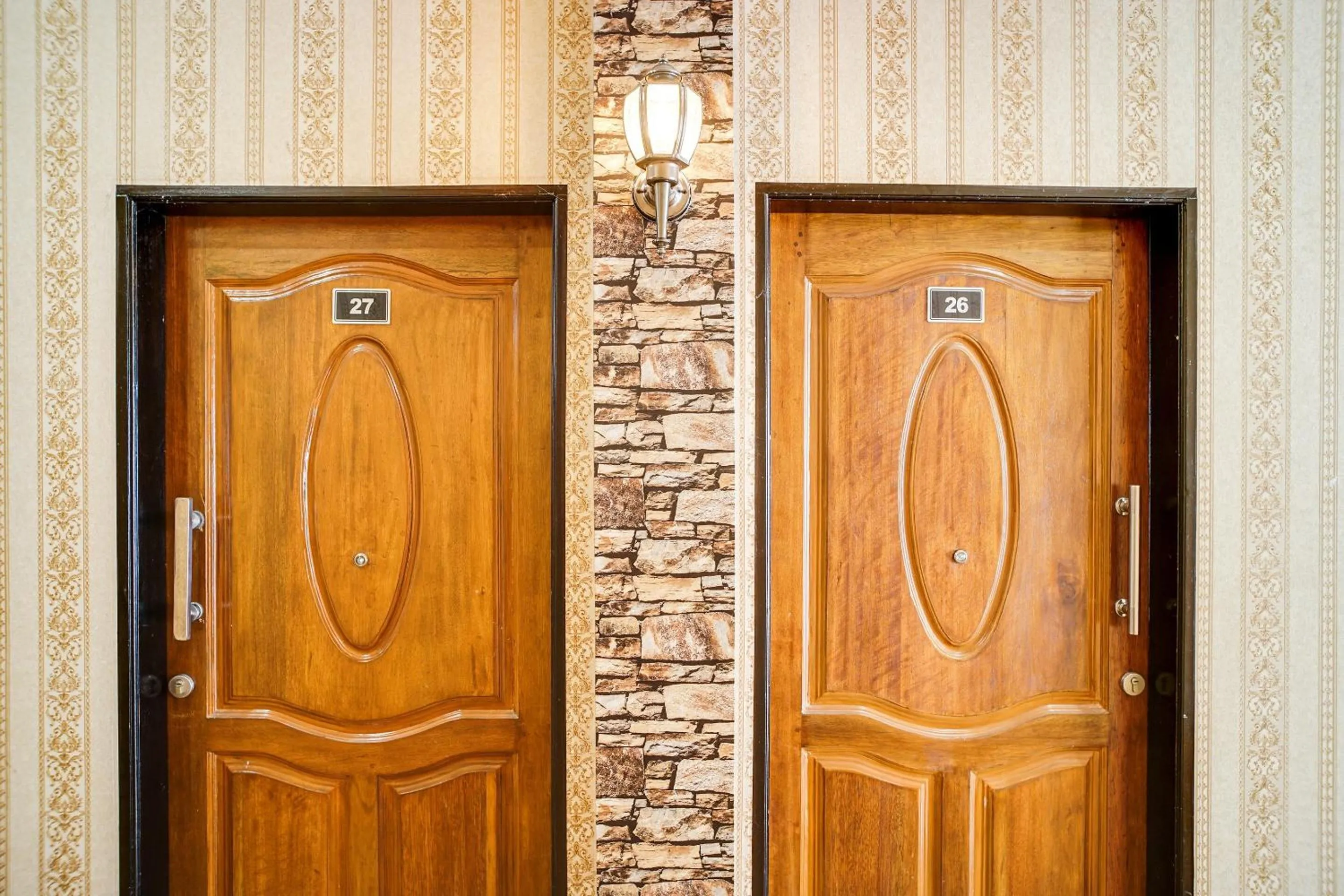 Lobby or reception in Capital O 540 Esther Hotel