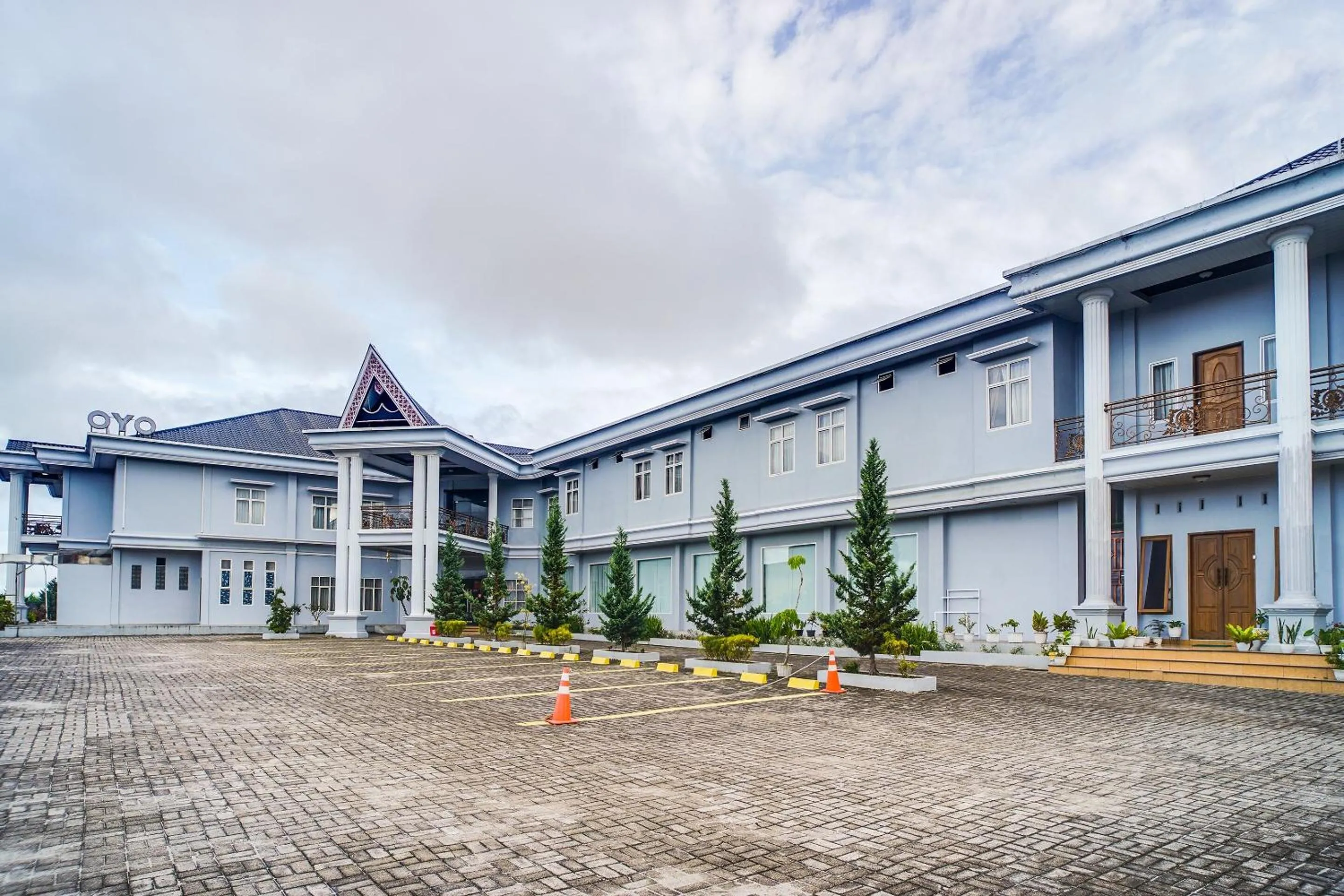 Facade/entrance in Capital O 540 Esther Hotel