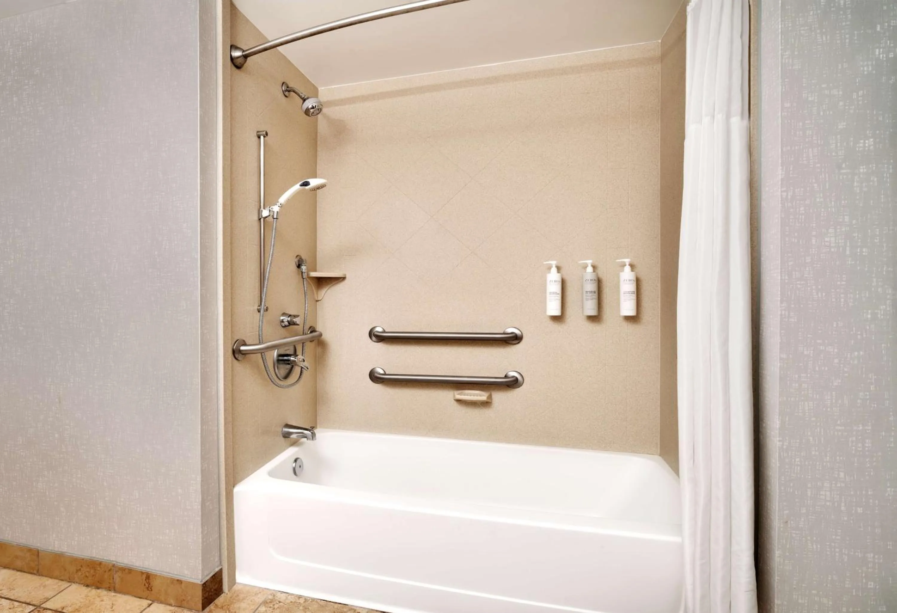 Bathroom in Hampton Inn New Smyrna Beach