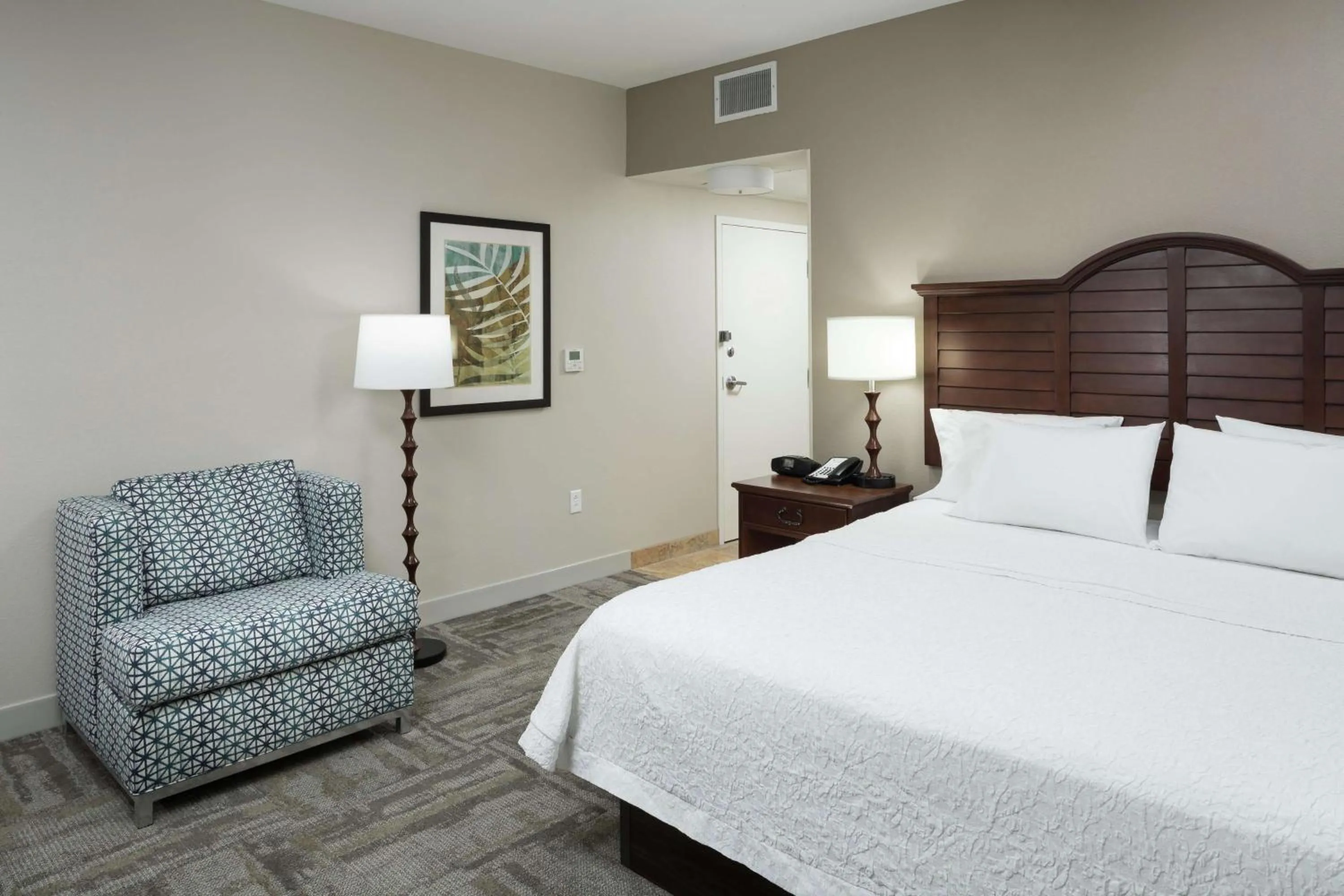 Bed in Hampton Inn New Smyrna Beach