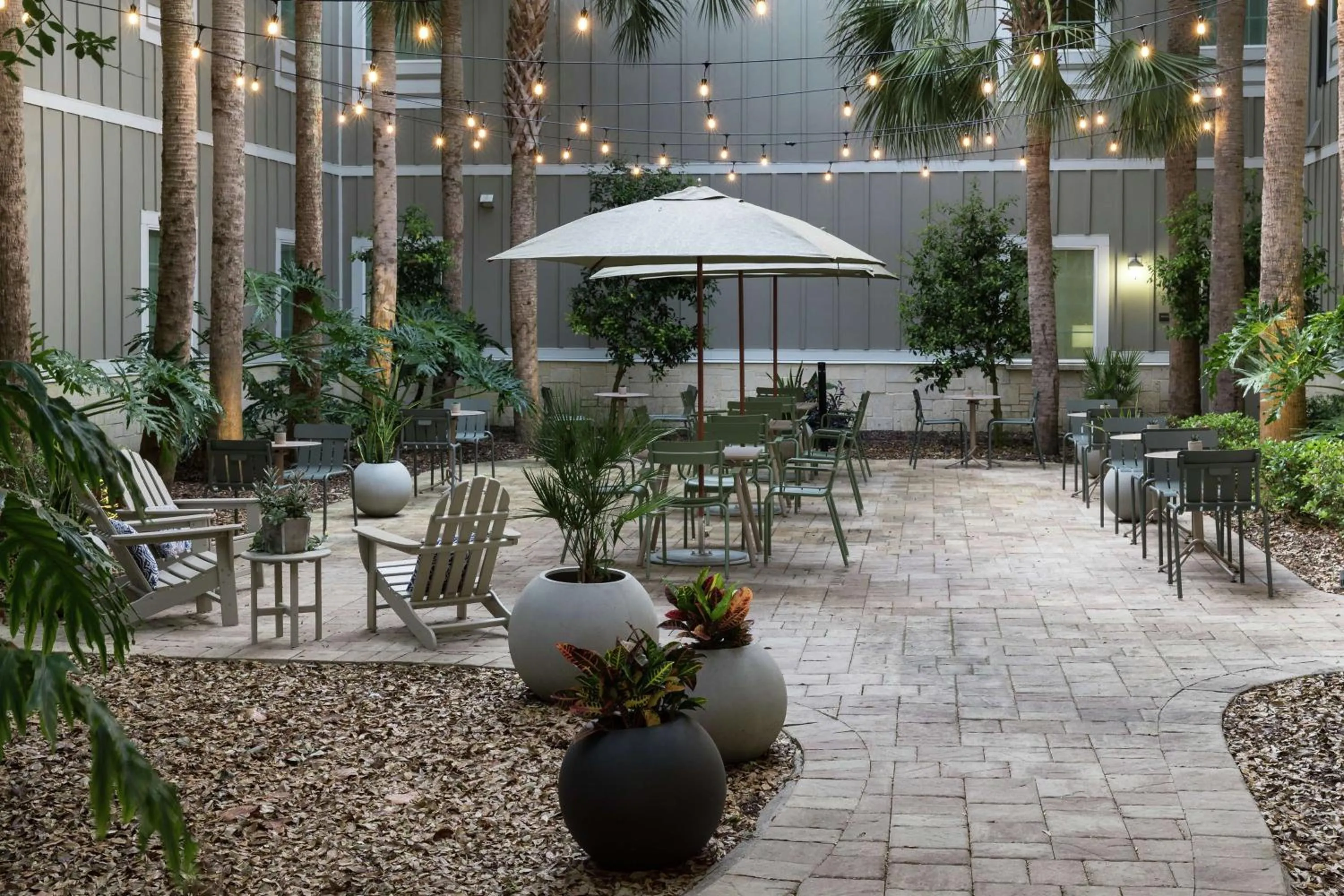 Patio in Hampton Inn New Smyrna Beach