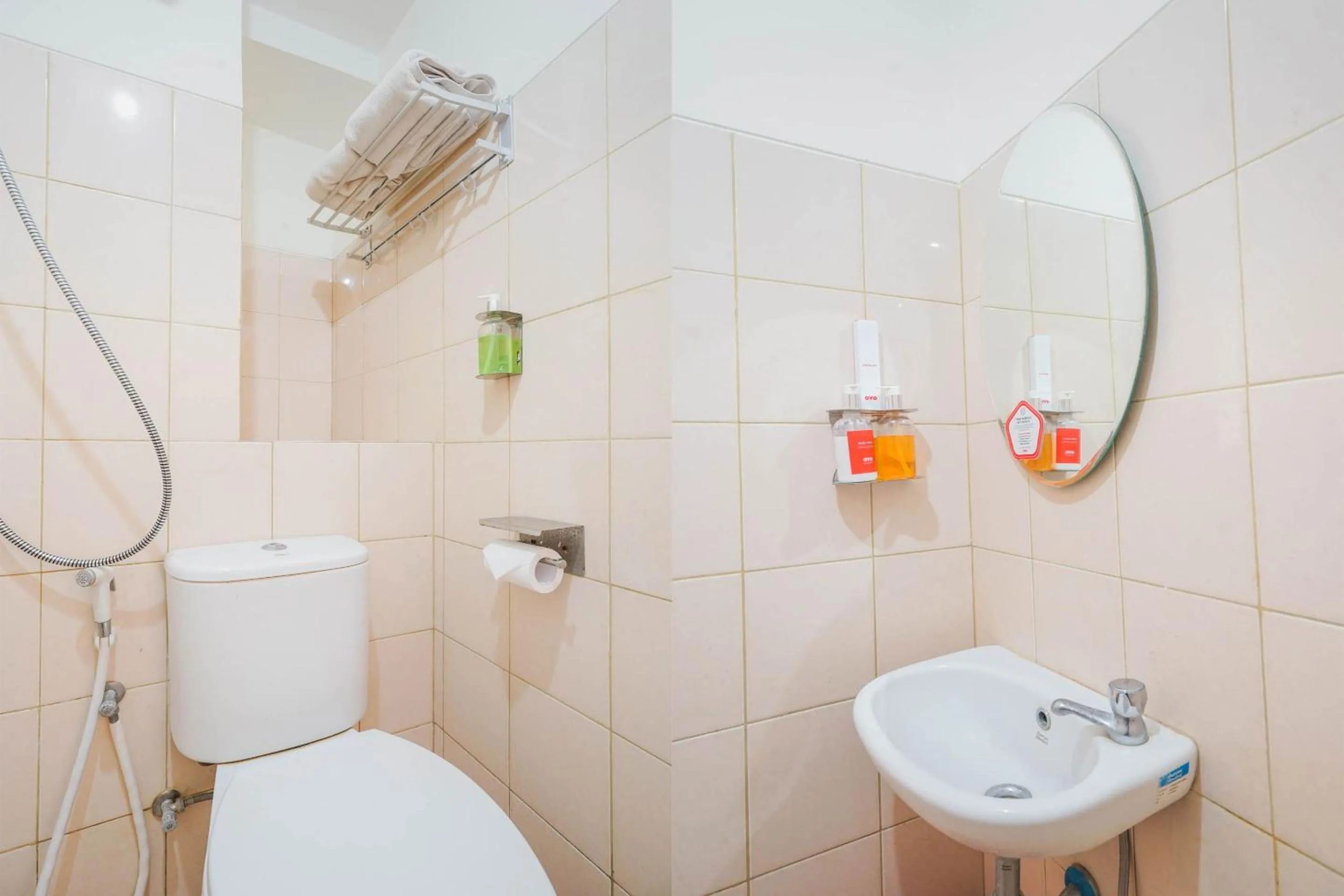 Bathroom in Super OYO Capital O 483 Tamansari Panoramic Bandung