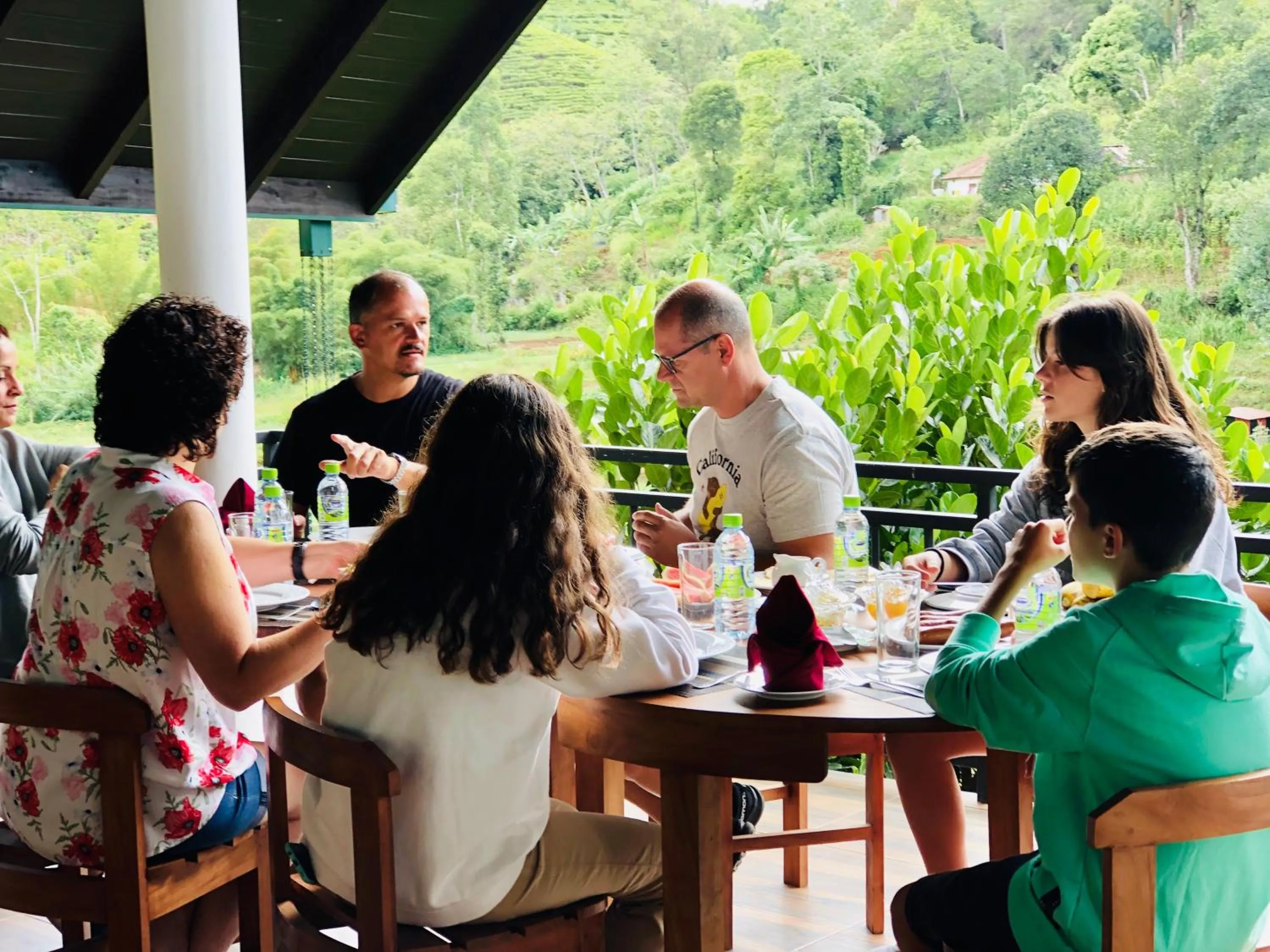 Restaurant/places to eat in Top Mountain Resort