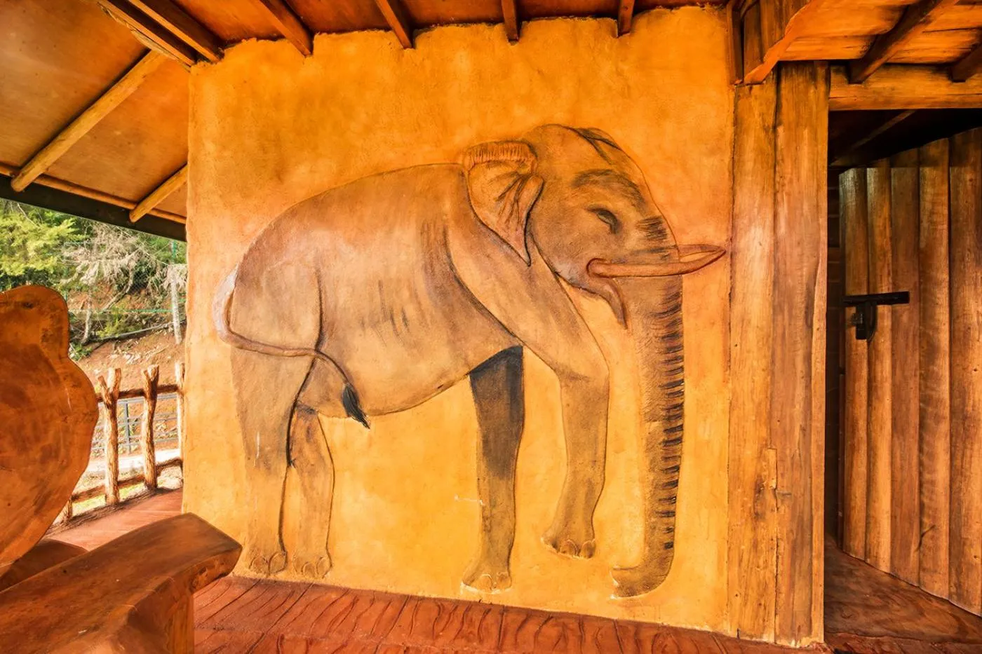 Decorative detail in Top Mountain Resort