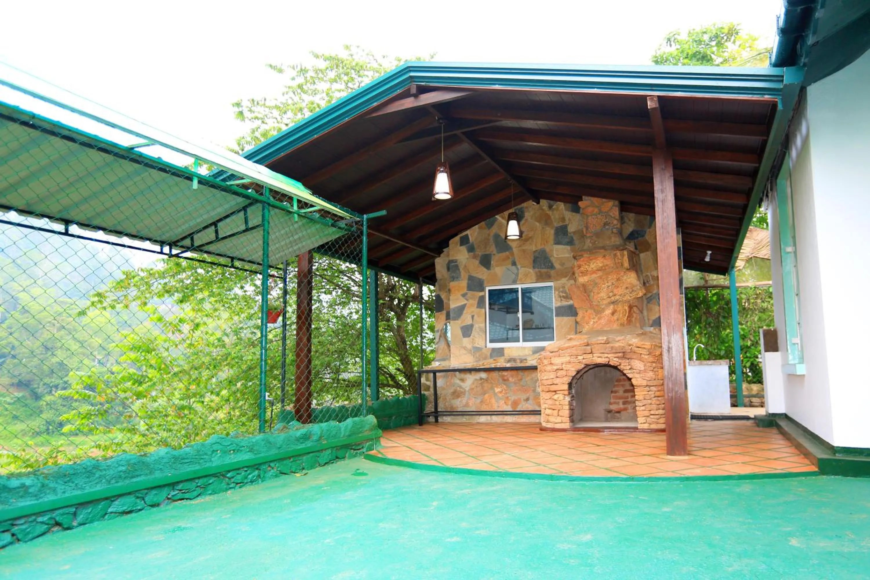 BBQ facilities in Top Mountain Resort