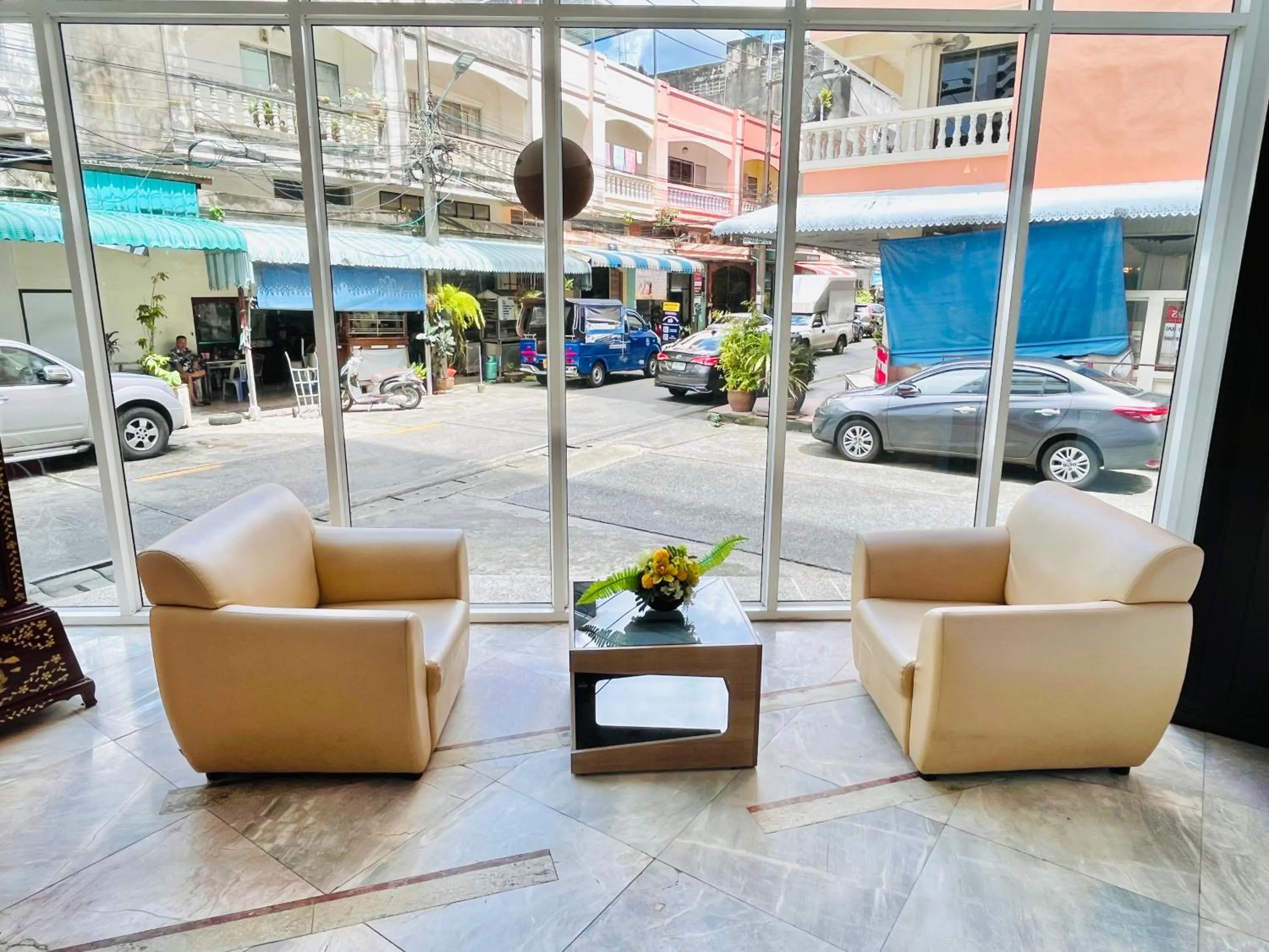 Living room in Friendlytel Hotel