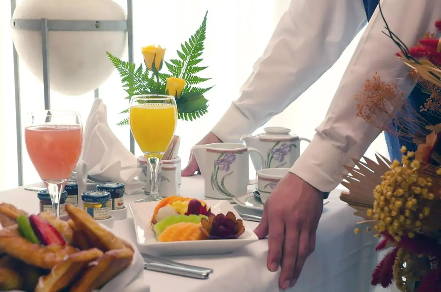 Bedroom in Millennium Plaza Downtown Suites Bedroom in Millennium Plaza Downtown Suites