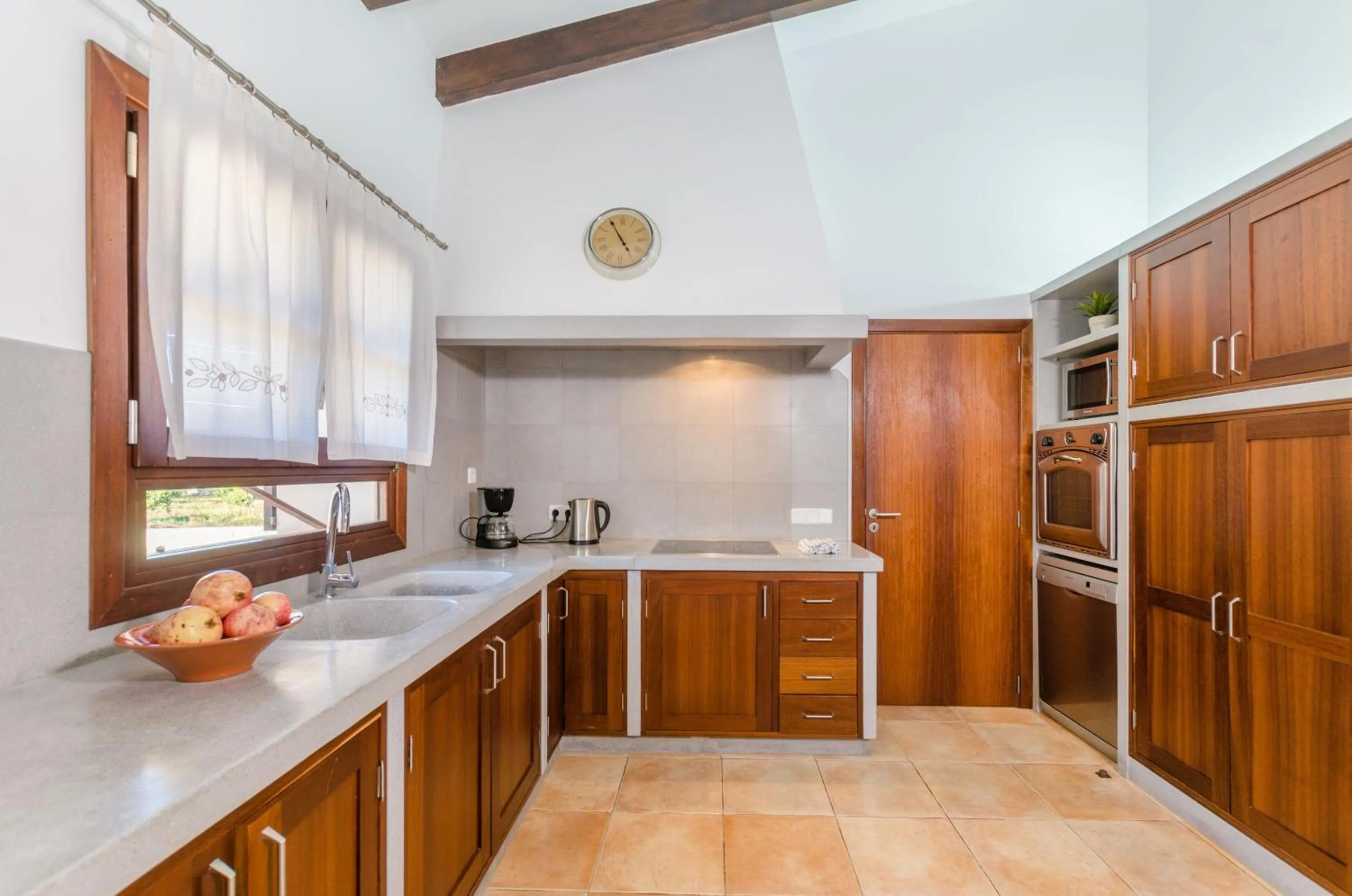 Kitchen or kitchenette in Na Maians