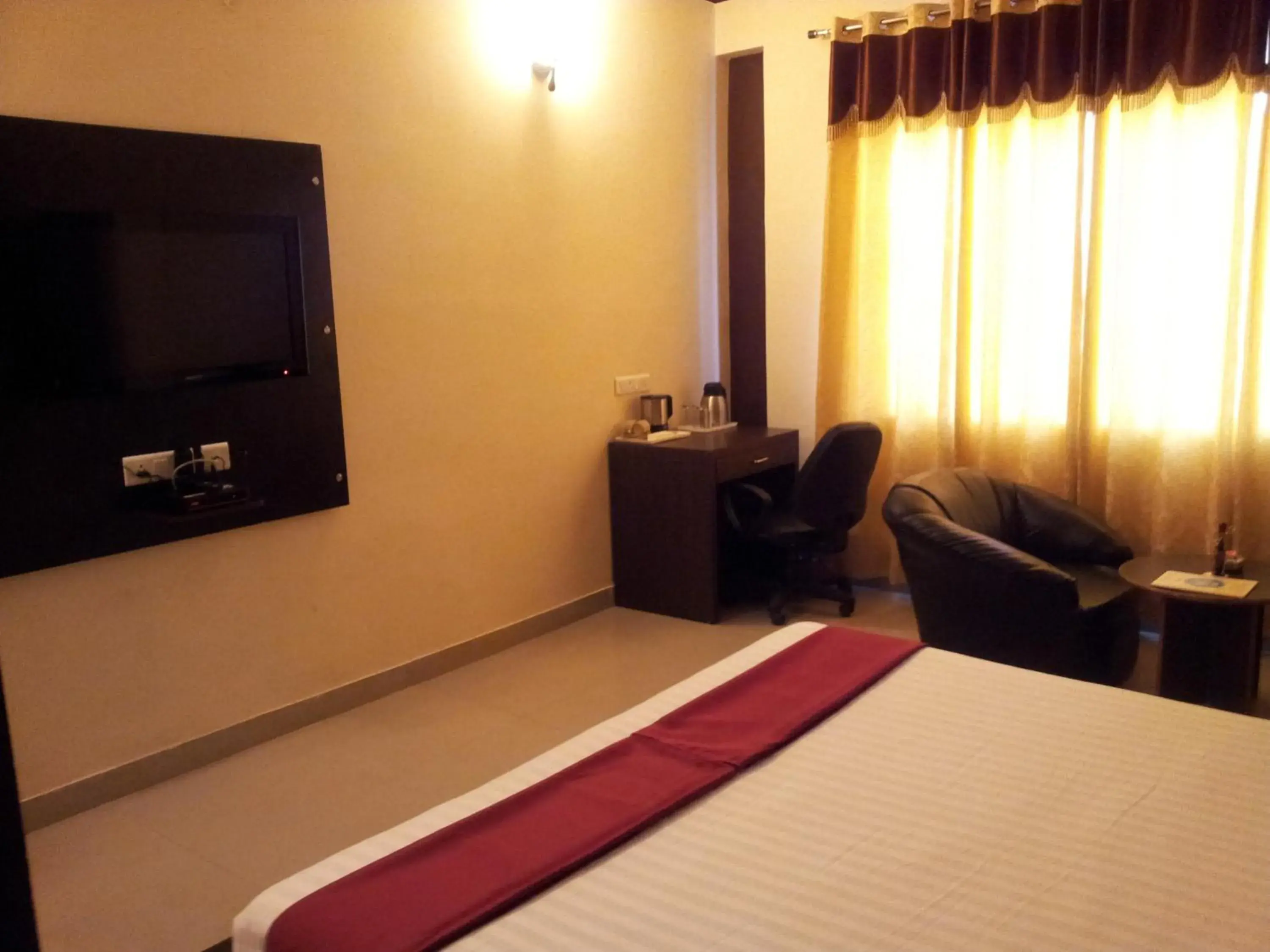 City view, Bed in Hotel Savi Regency City view, Bed in Hotel Savi Regency