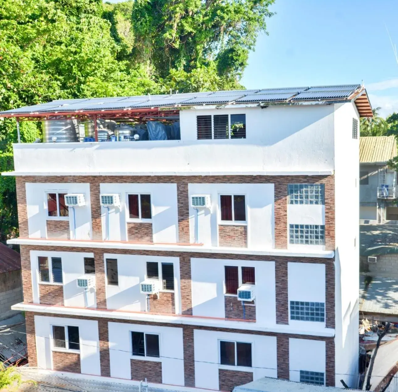 Property building in Diamond Water Edge Resort Property building in Diamond Water Edge Resort