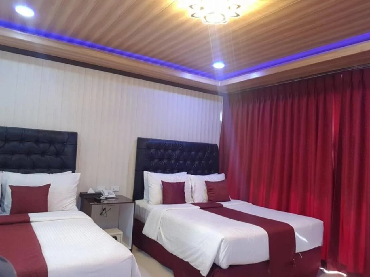 Bed in Diamond Water Edge Resort