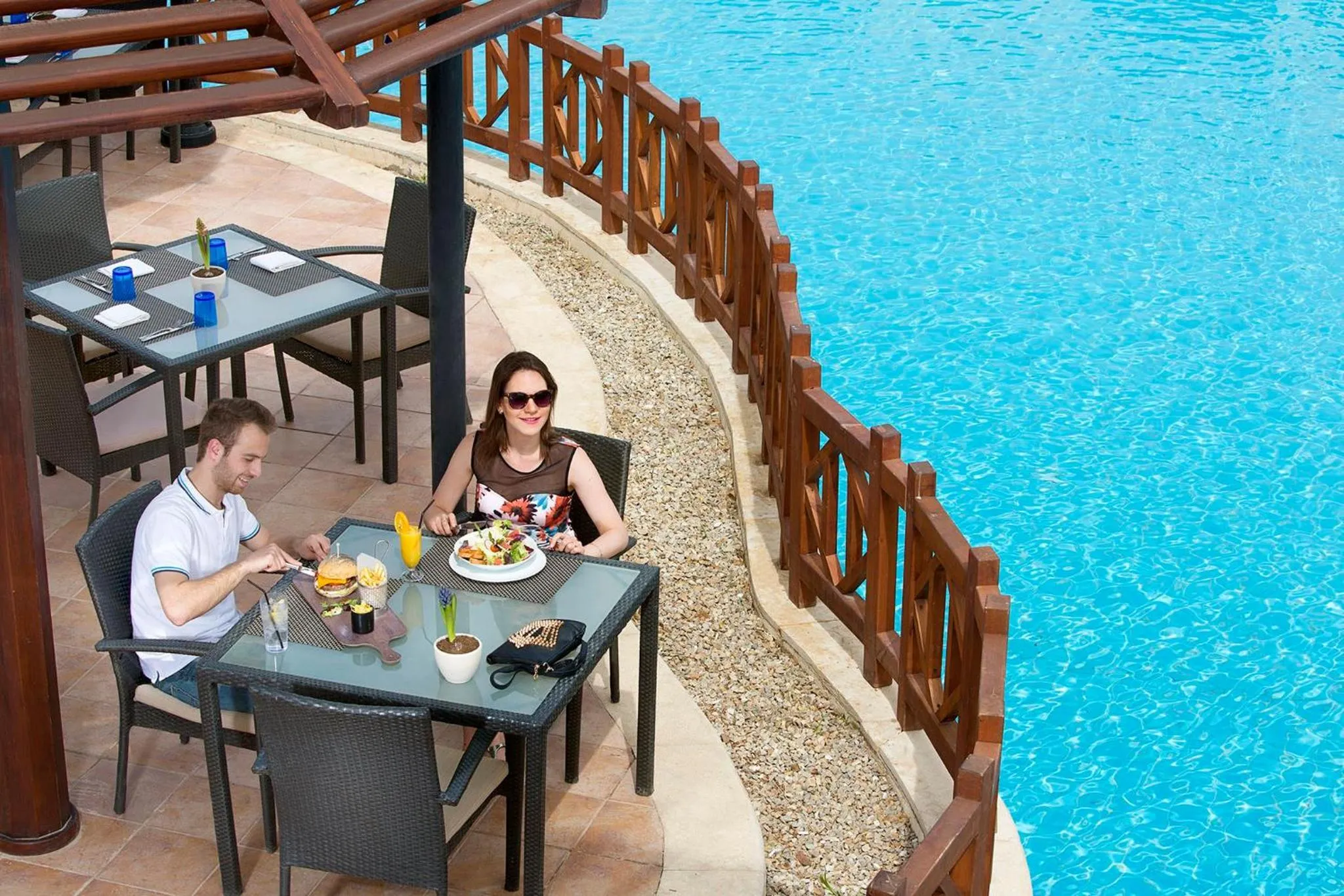 Lounge or bar in Crowne Plaza Jordan Dead Sea Resort & Spa by IHG