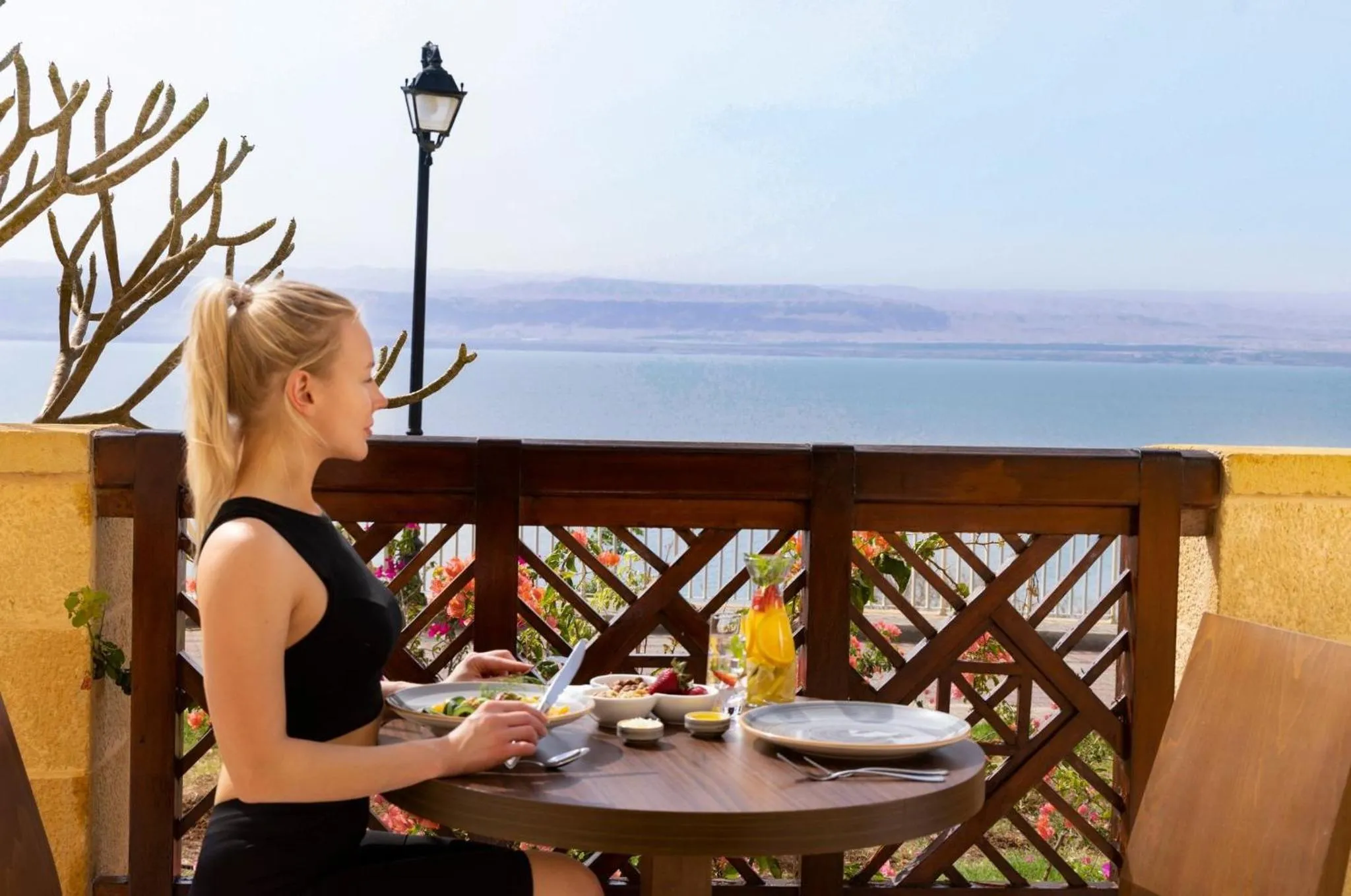 Restaurant/places to eat in Crowne Plaza Jordan Dead Sea Resort & Spa by IHG