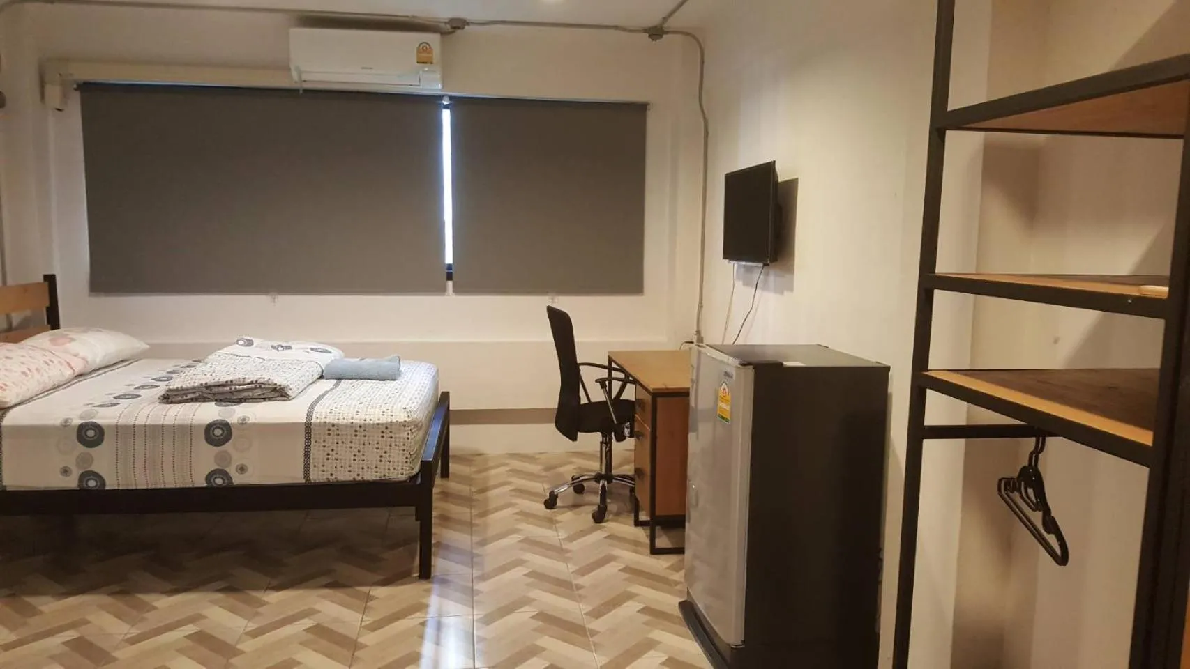Bed in JS mansion