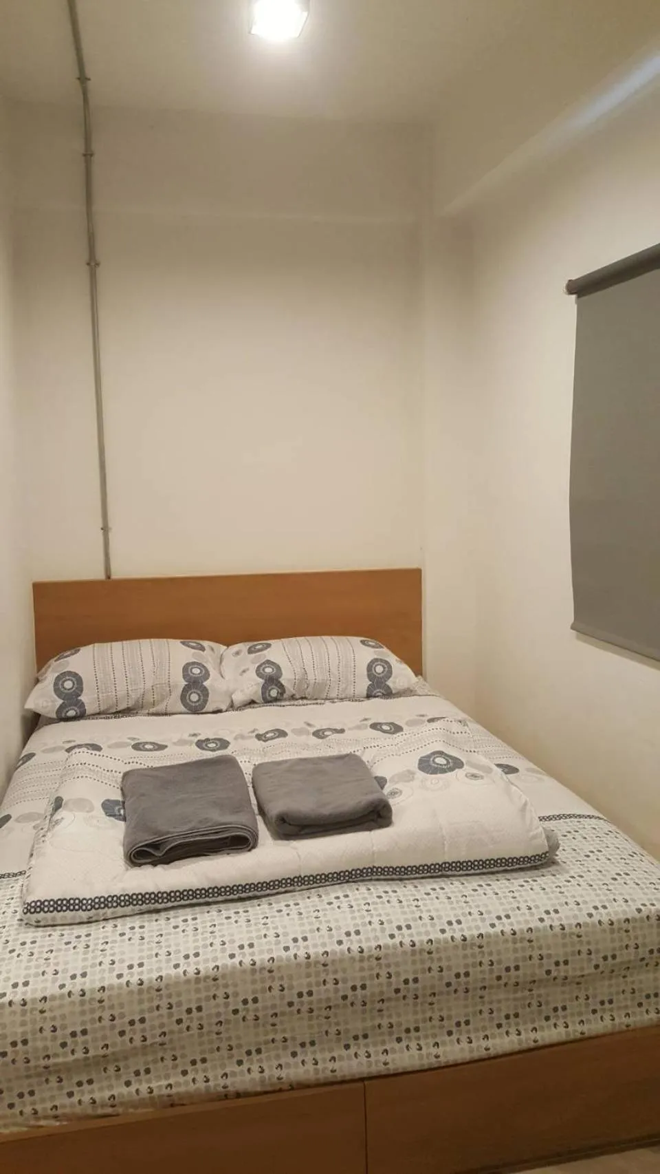Bed in JS mansion