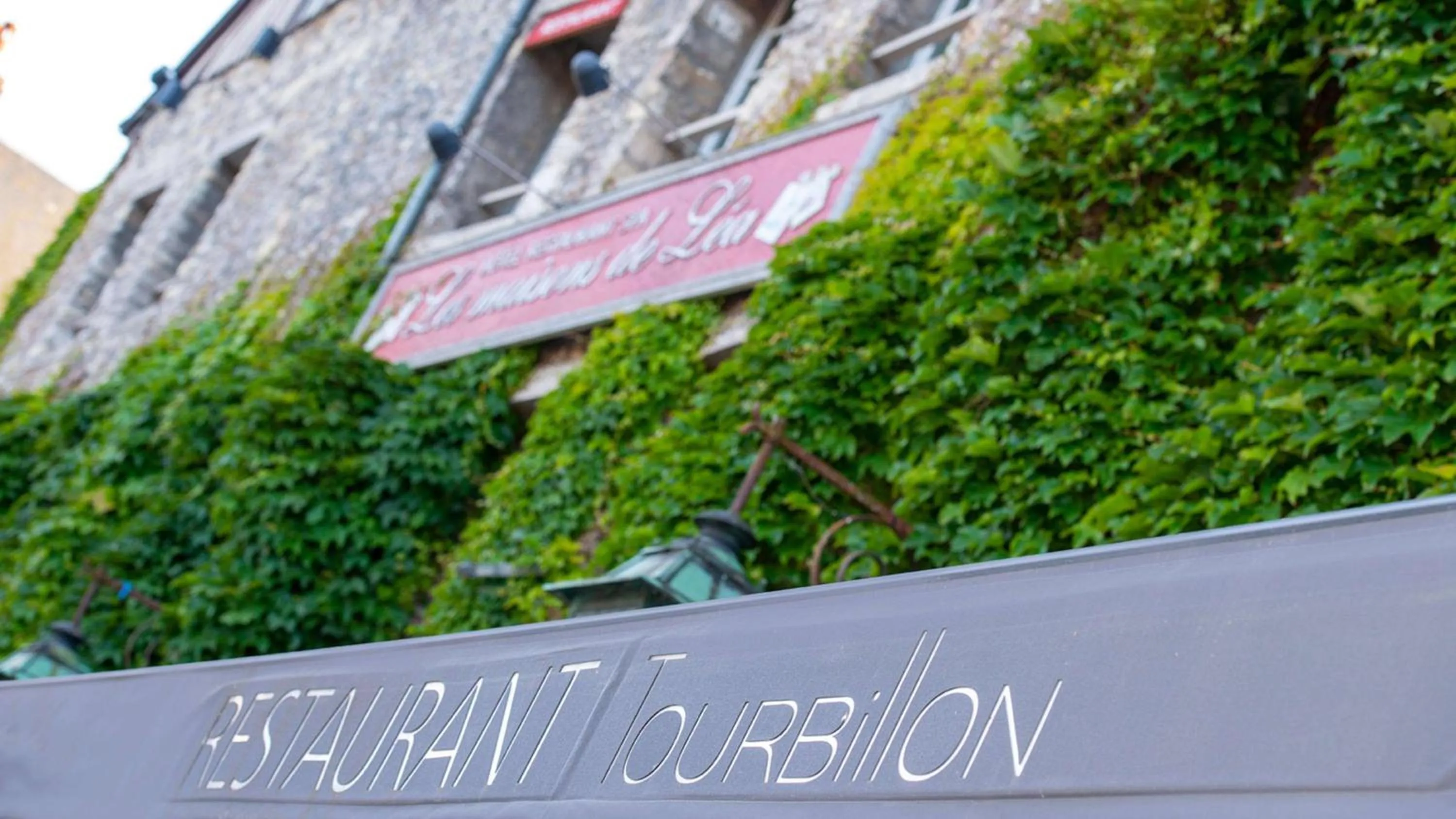 Restaurant/places to eat in Les Maisons de Léa & Spa - Radisson Individuals