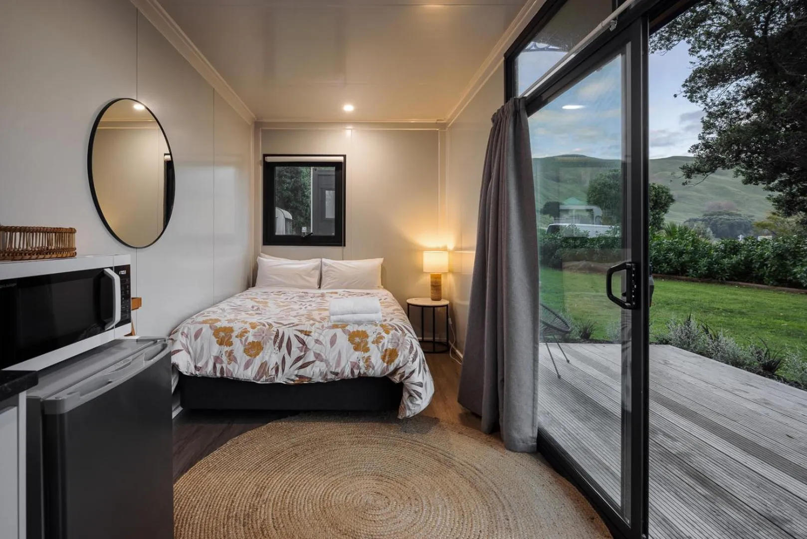 Bedroom, Bed in Tatapouri Bay