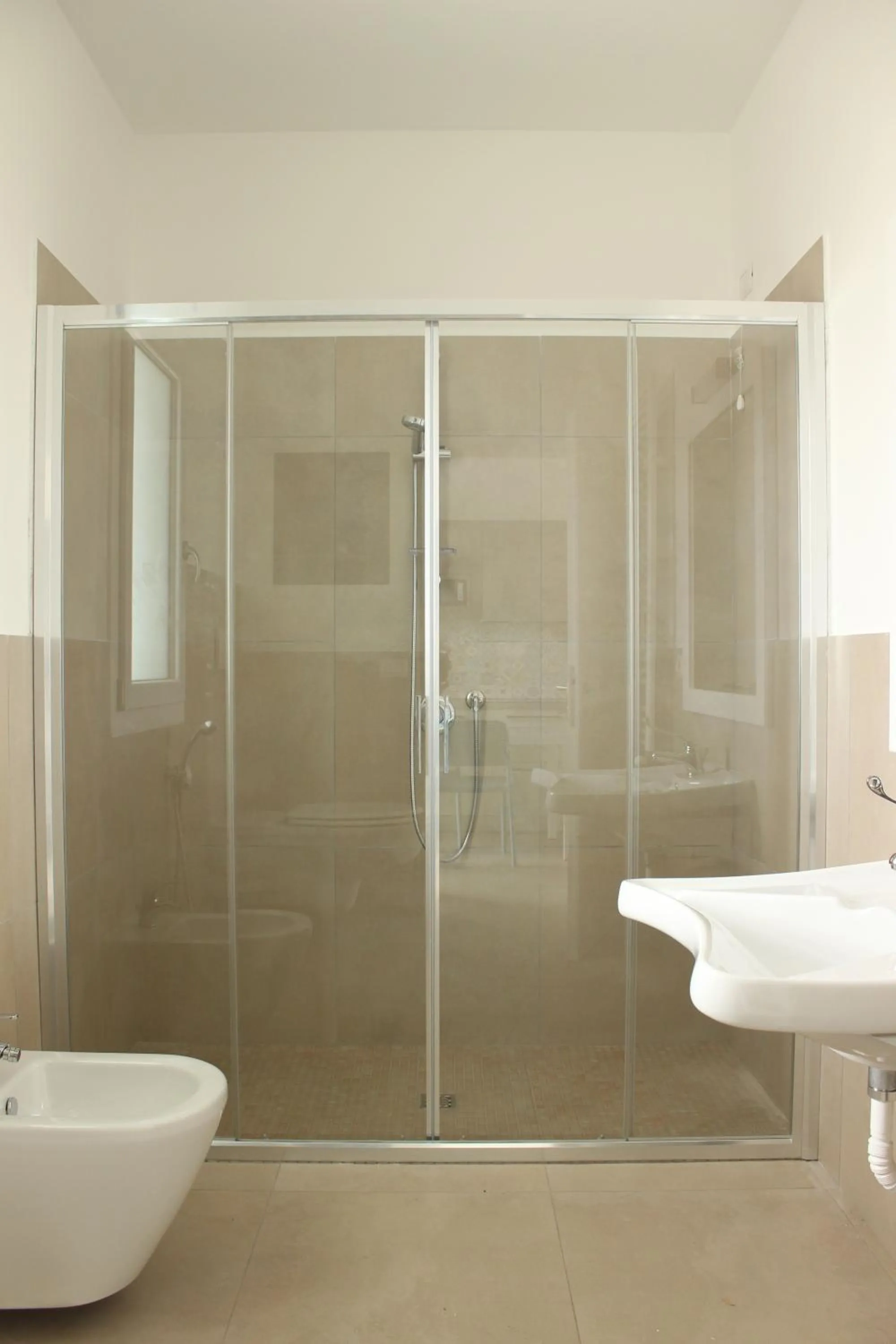 Shower in 197 Pozzo San Nicola