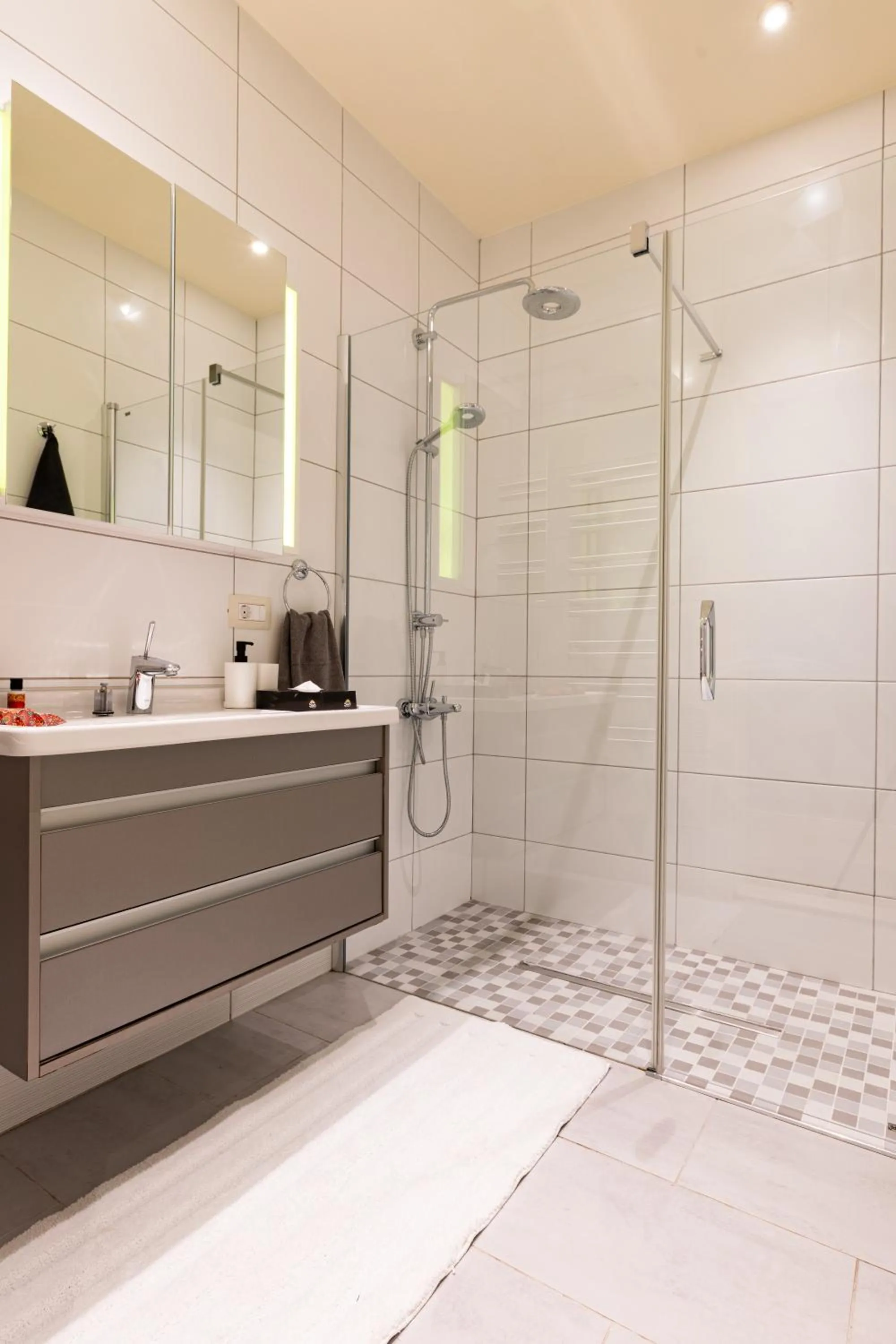 Shower in Dreamland Golf Hotel Baku