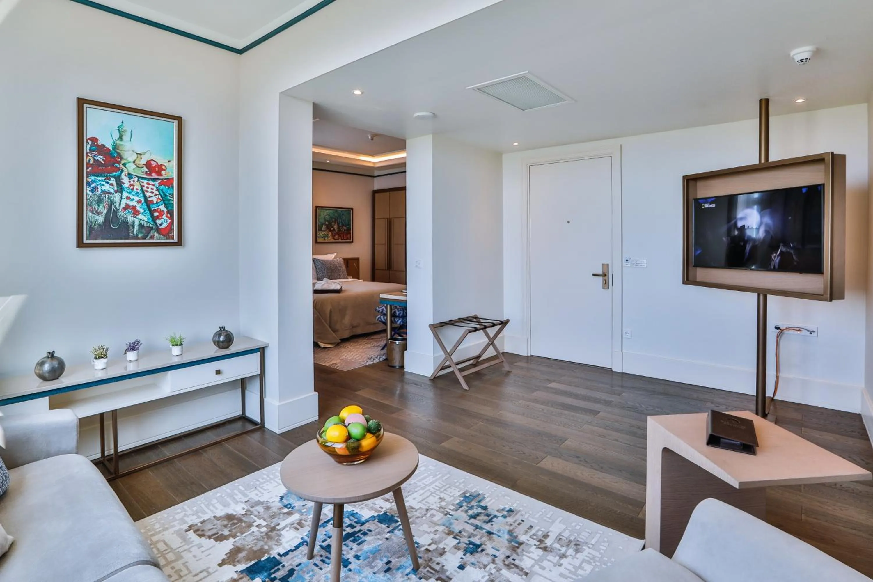 Communal lounge/ TV room in Dreamland Golf Hotel Baku