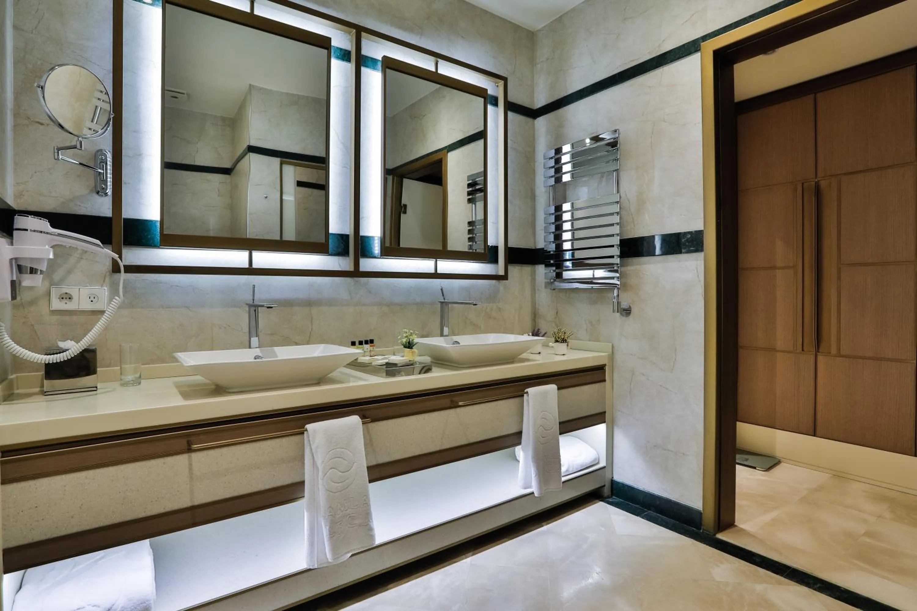 Shower in Dreamland Golf Hotel Baku