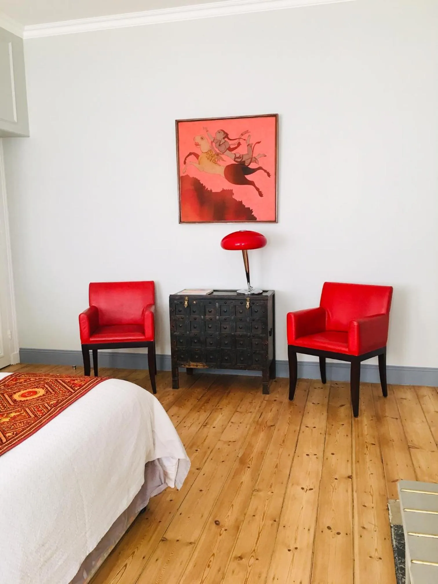 Photo of the whole room, Bed in LES CHAMBRES D'HOTES DU PALAIS