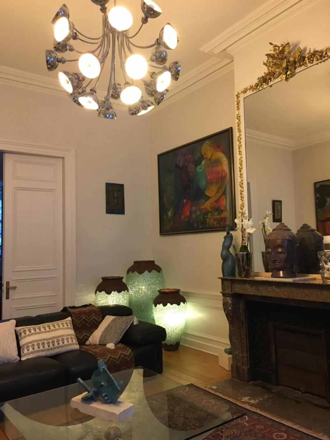 Decorative detail in LES CHAMBRES D'HOTES DU PALAIS