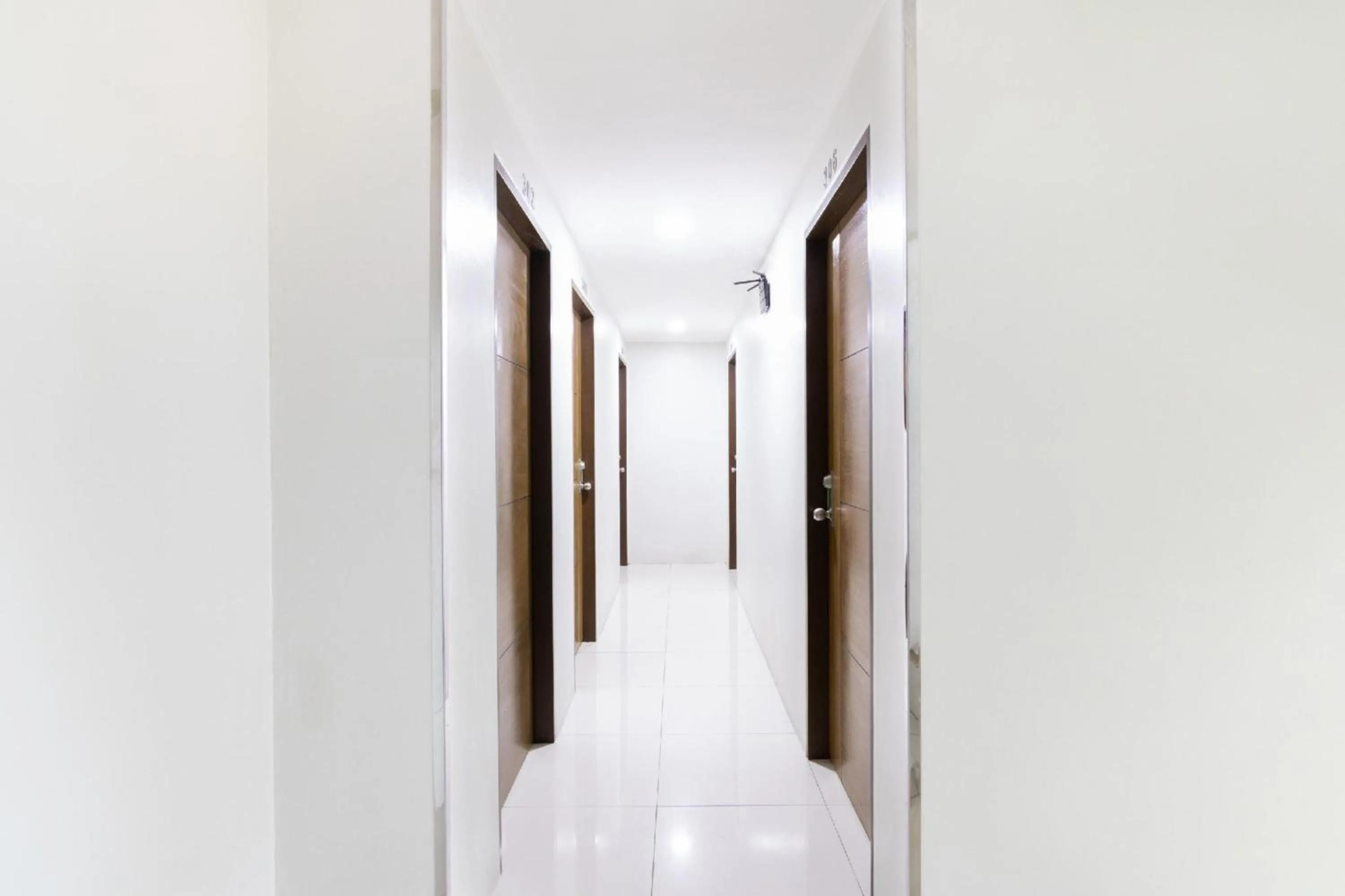 Lobby or reception in OYO 152 Sangco Condotel