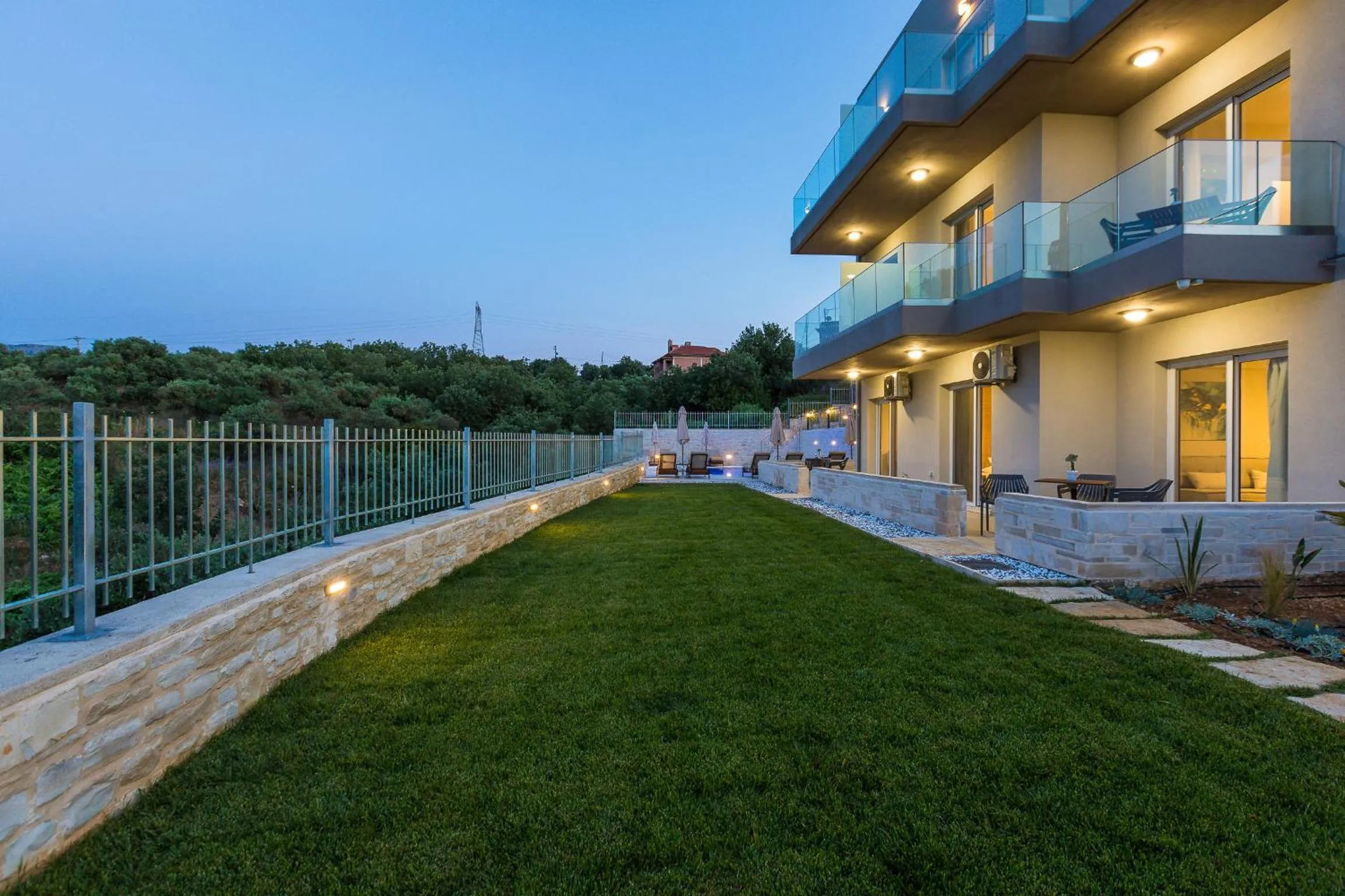 Garden in Vigla Suites