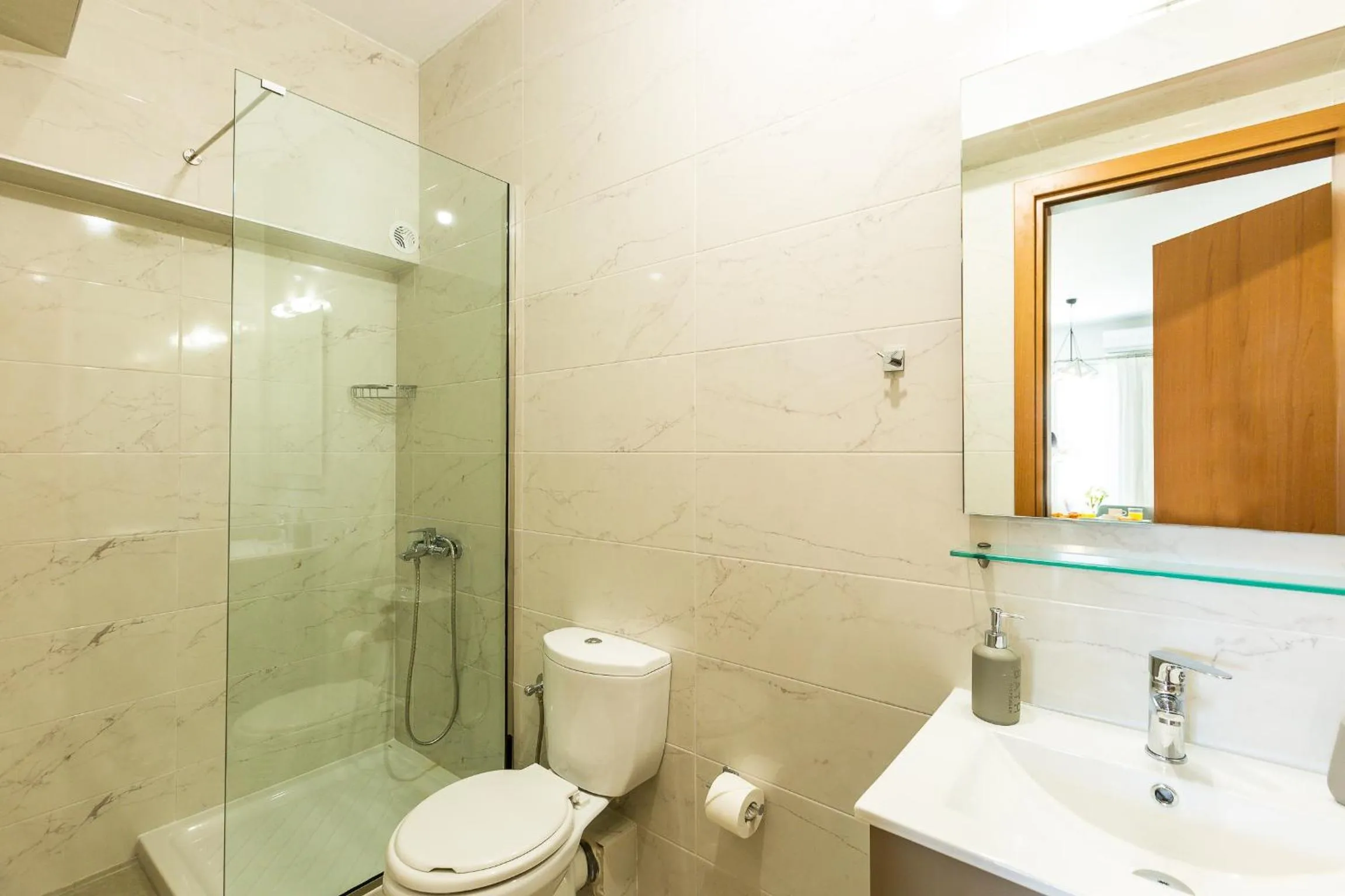 Bathroom in Vigla Suites