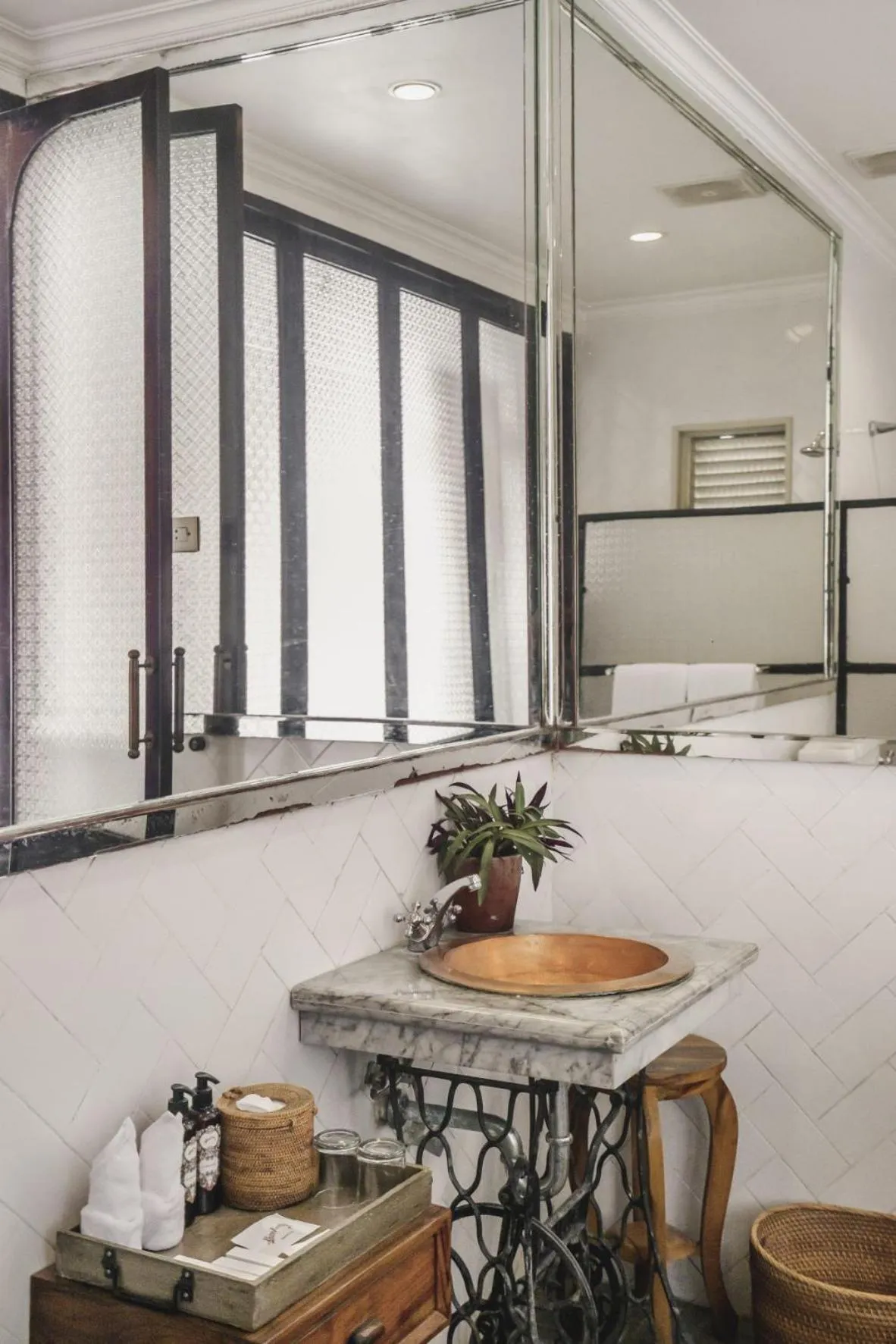 Photo of the whole room in Brown Feather Hotel