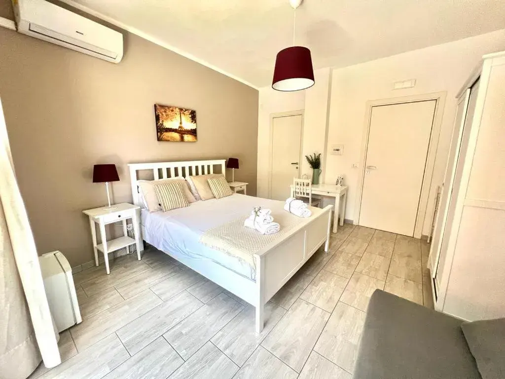 Deluxe Triple Room with Sea View in A Casa dei Bruno B&B Deluxe Triple Room with Sea View in A Casa dei Bruno B&B