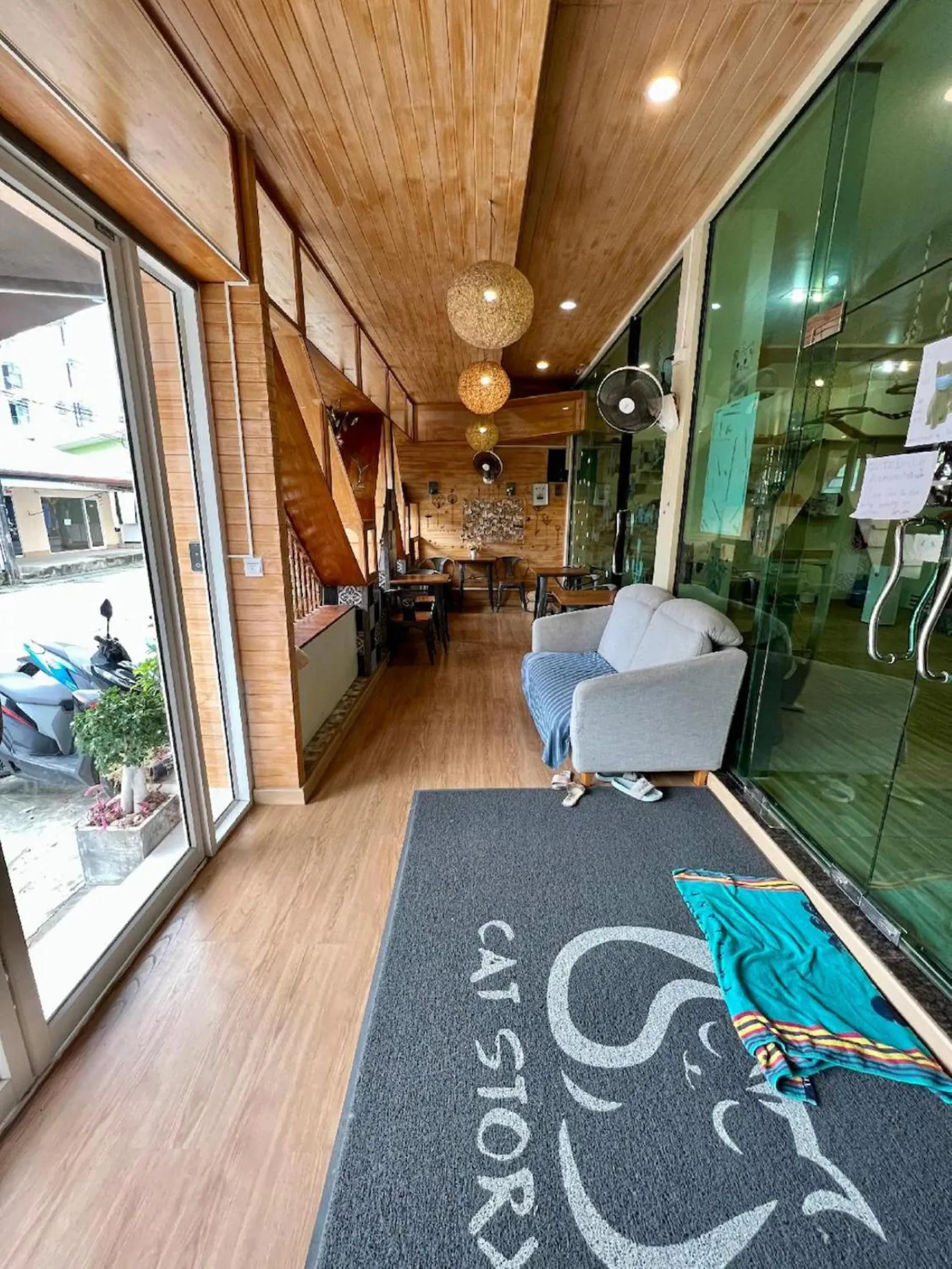 Facade/entrance in Cat Story Hotel