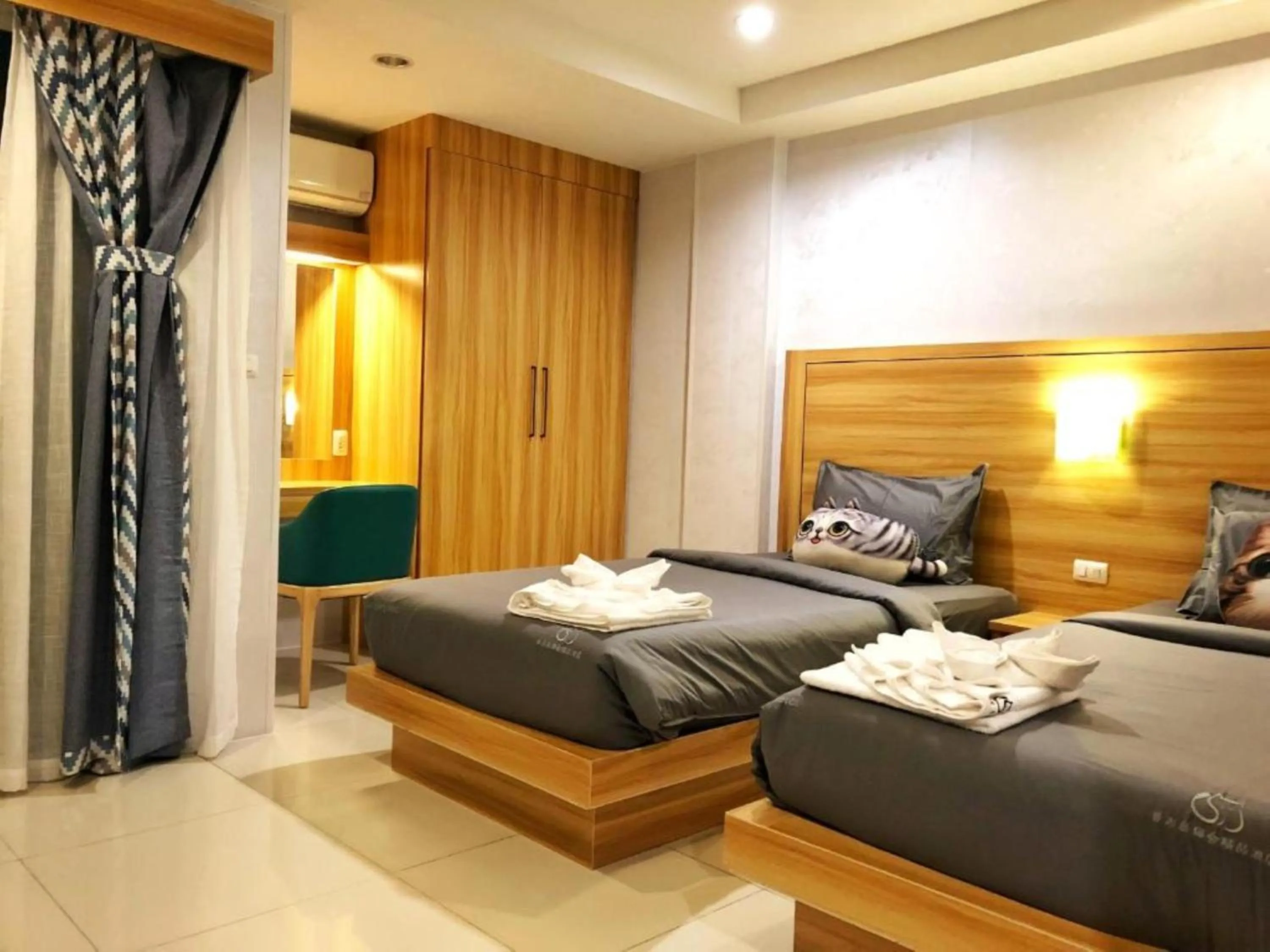 Bedroom, Bed in Cat Story Hotel