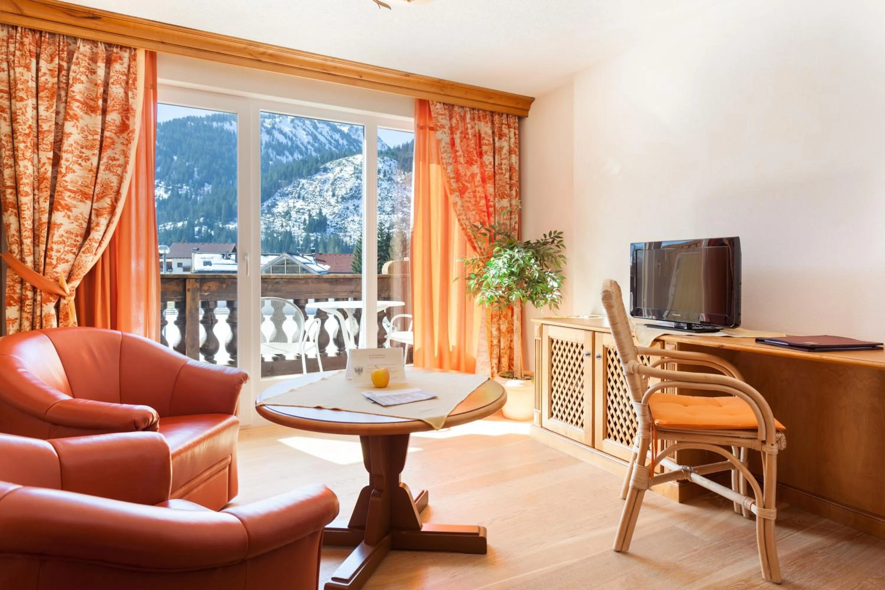 Photo of the whole room in Das Traditionshotel Schwarzer Adler