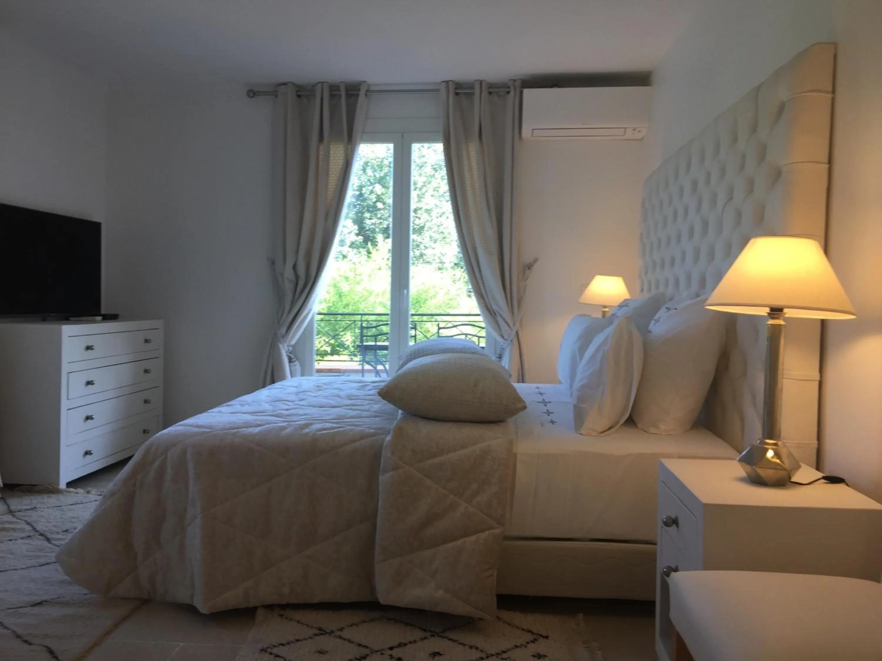 Bed in Villa Louise-Rose