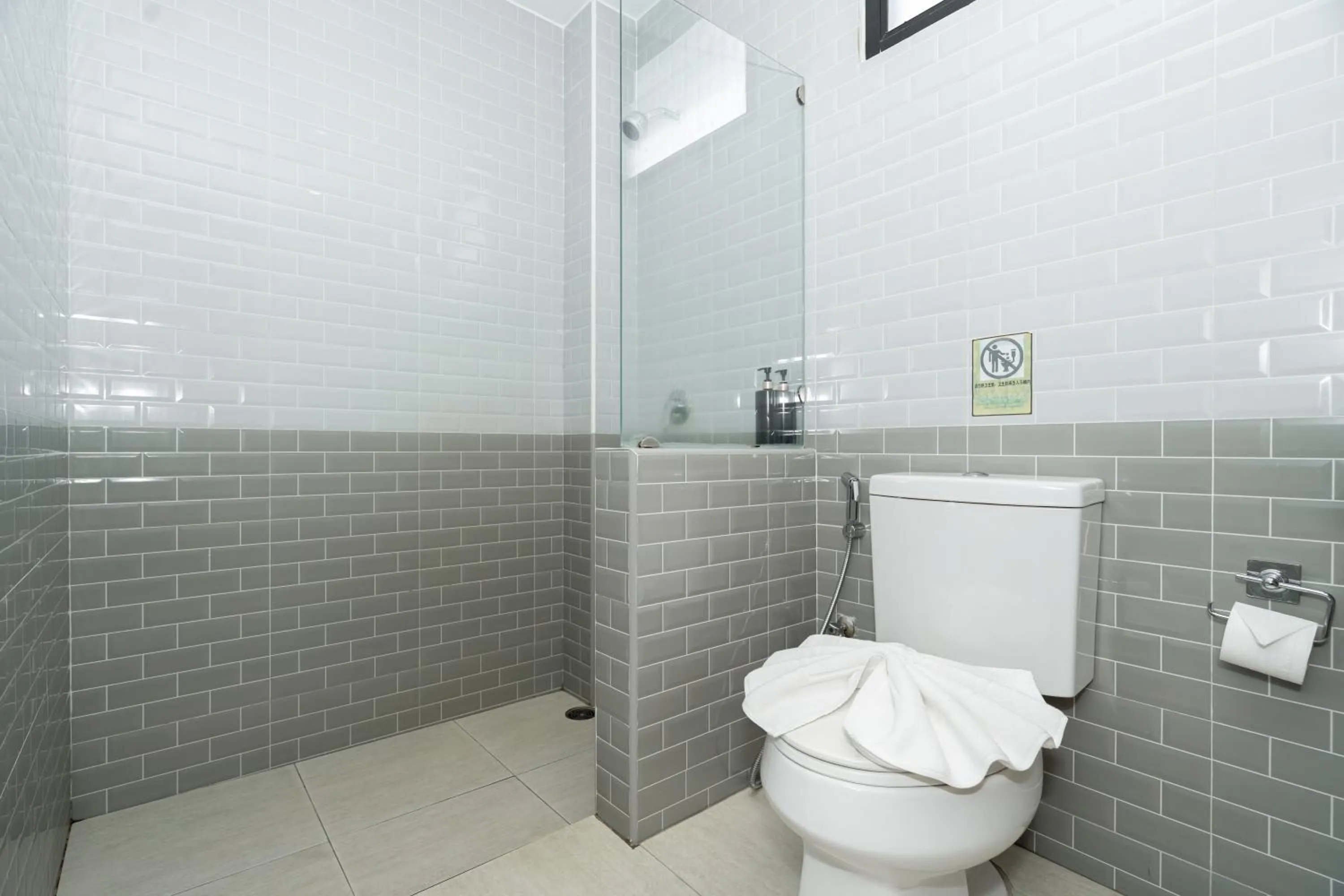 Shower in Anchan Boutique Hotel