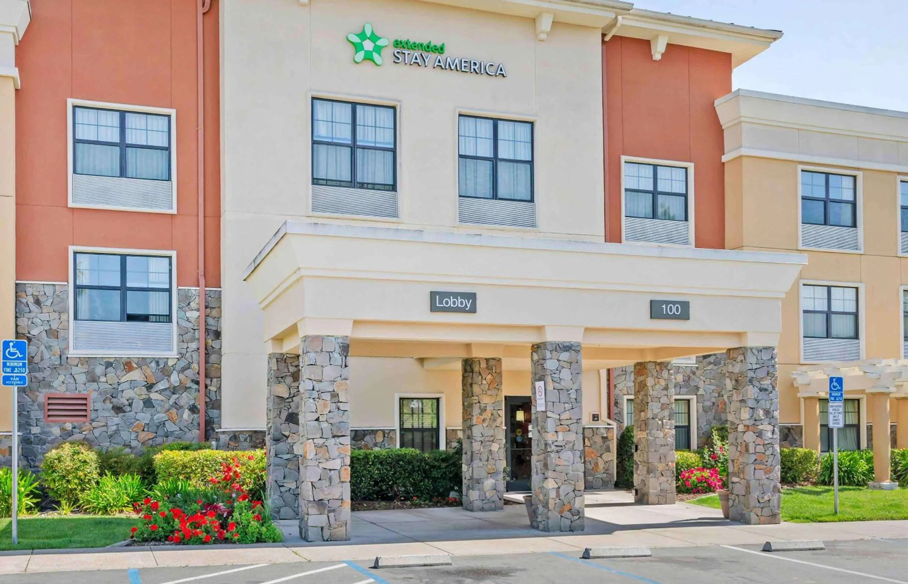 Property building in Extended Stay America Suites - Santa Rosa - North