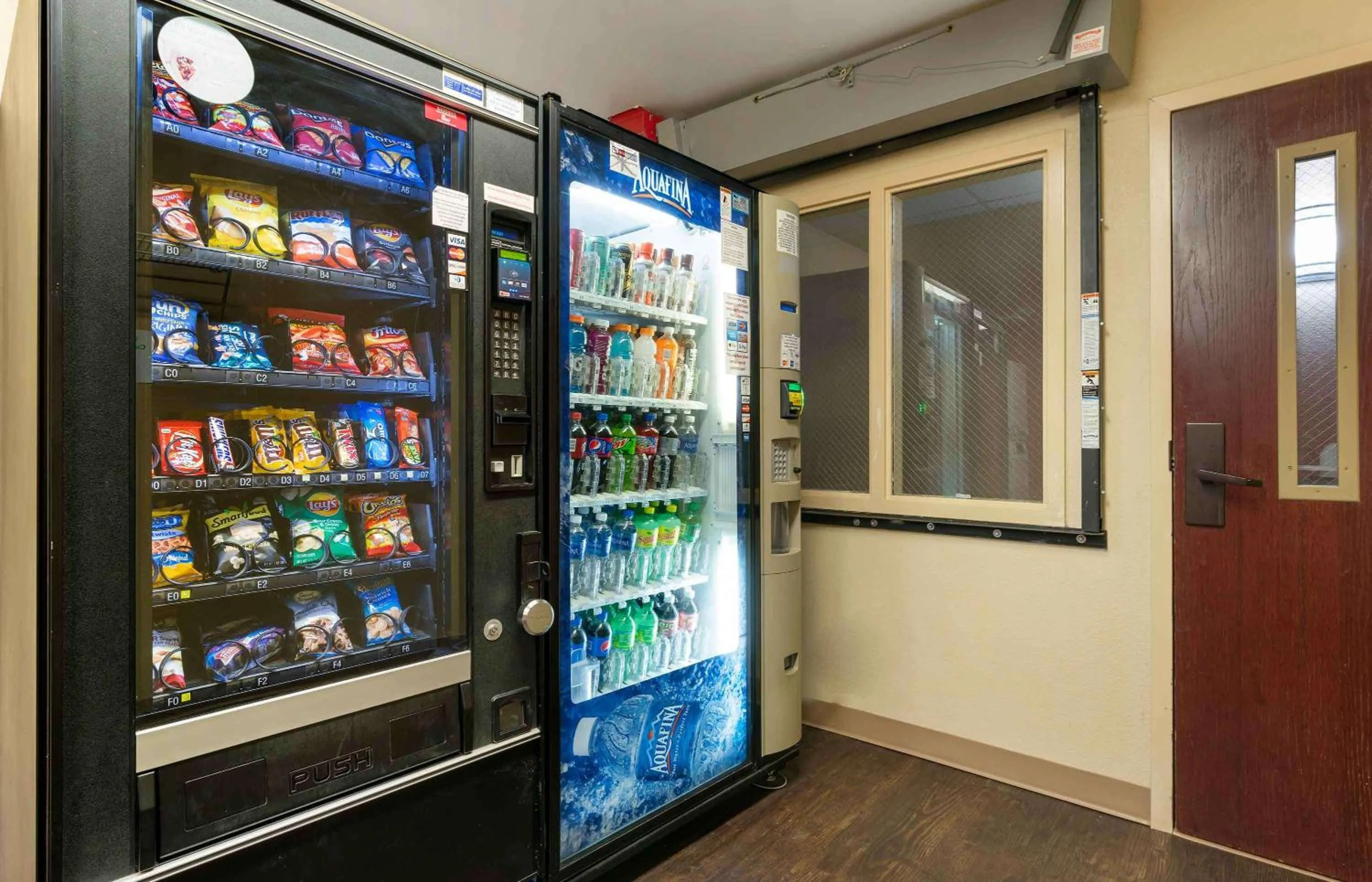 Property building in Extended Stay America Suites - Santa Rosa - North