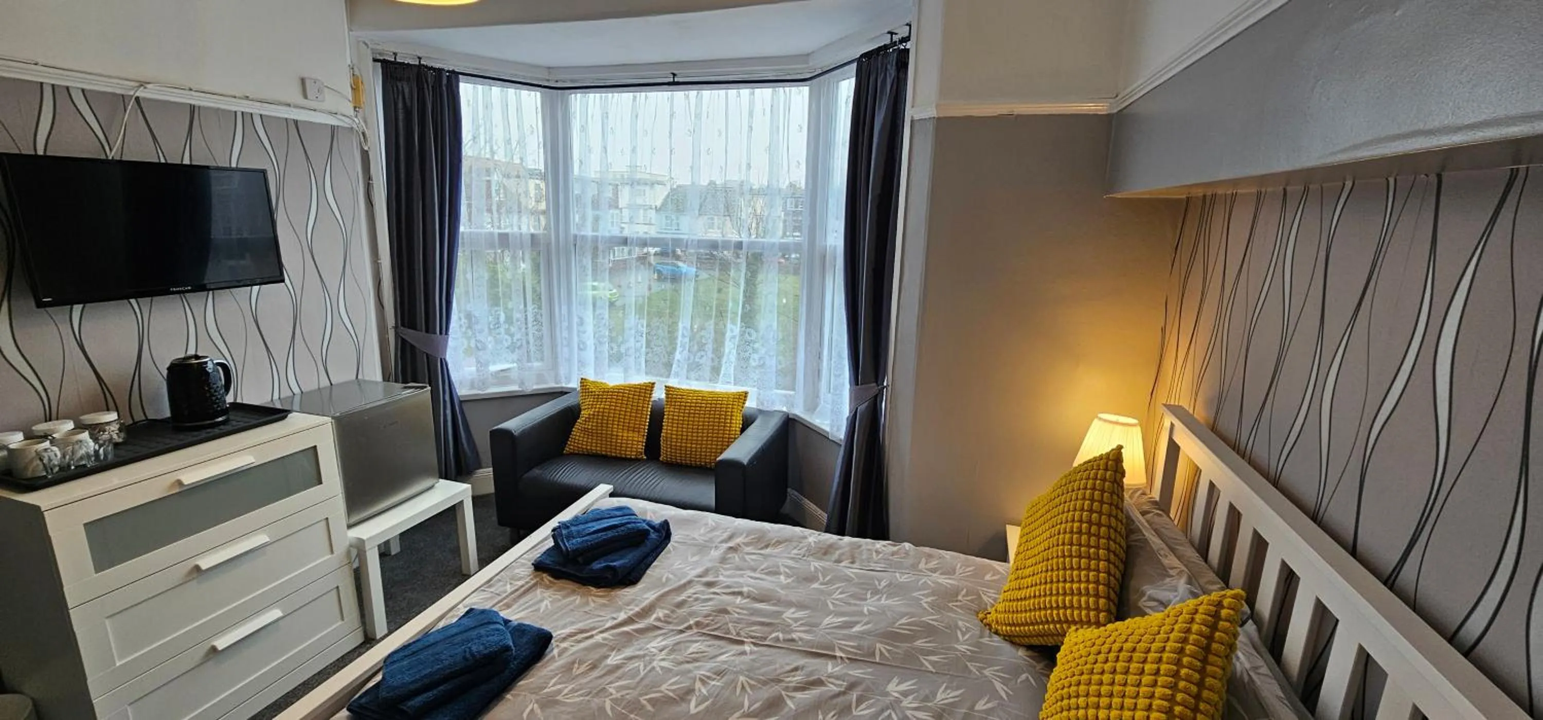 Bed in The Roslyn Guest House