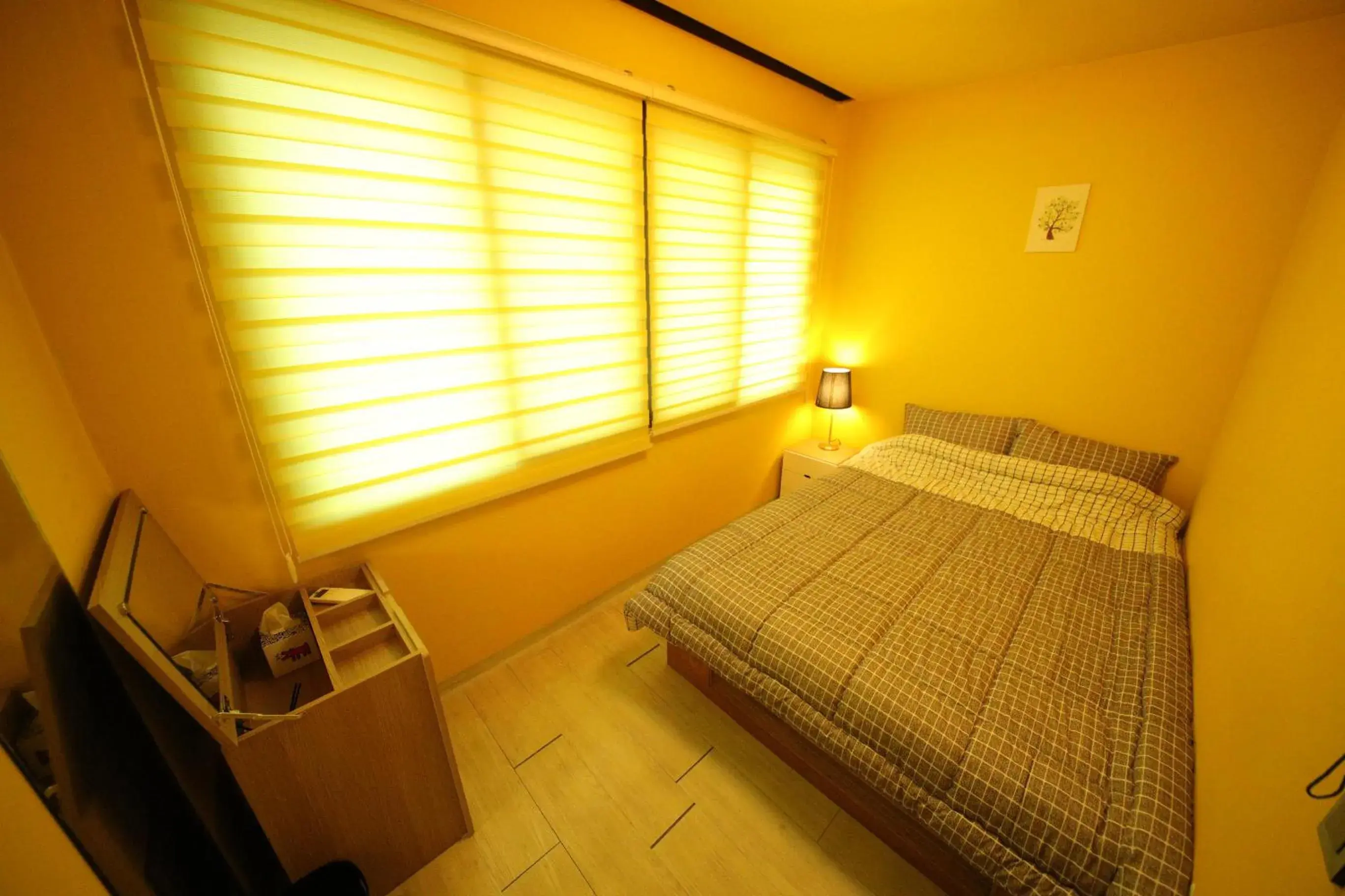 Standard Double Room with Shared Bathroom in Stitches House Standard Double Room with Shared Bathroom in Stitches House