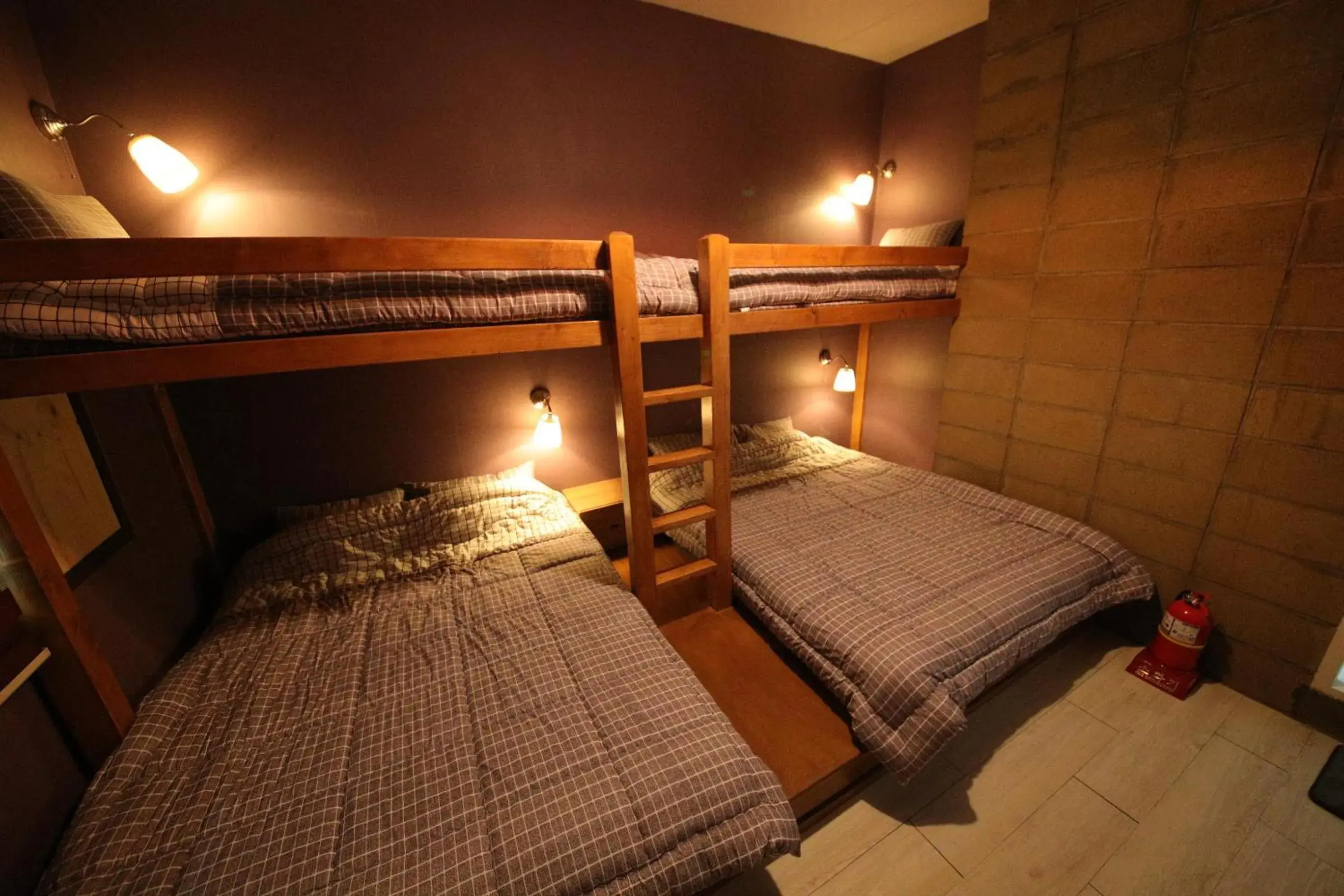 Family Room with Private Bathroom - single occupancy in Stitches House Family Room with Private Bathroom - single occupancy in Stitches House