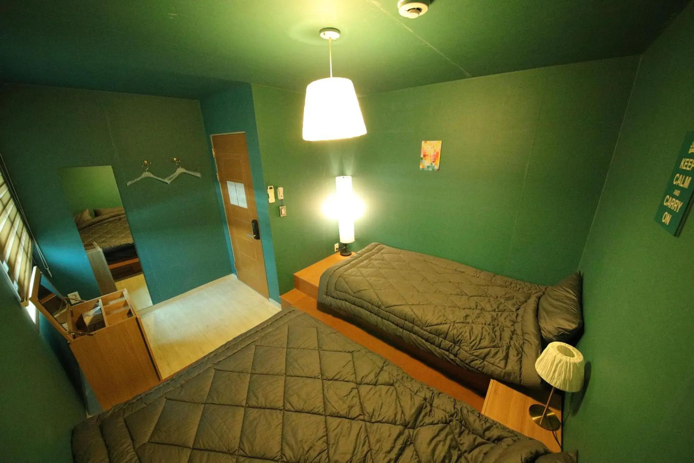 Twin Room with Shared Bathroom - single occupancy in Stitches House Twin Room with Shared Bathroom - single occupancy in Stitches House
