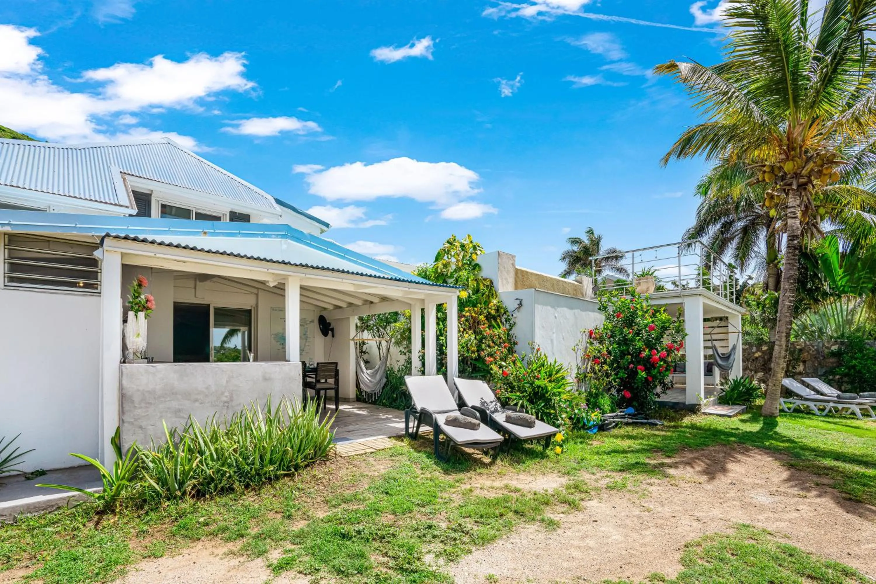 Property building in Studio Stmartin