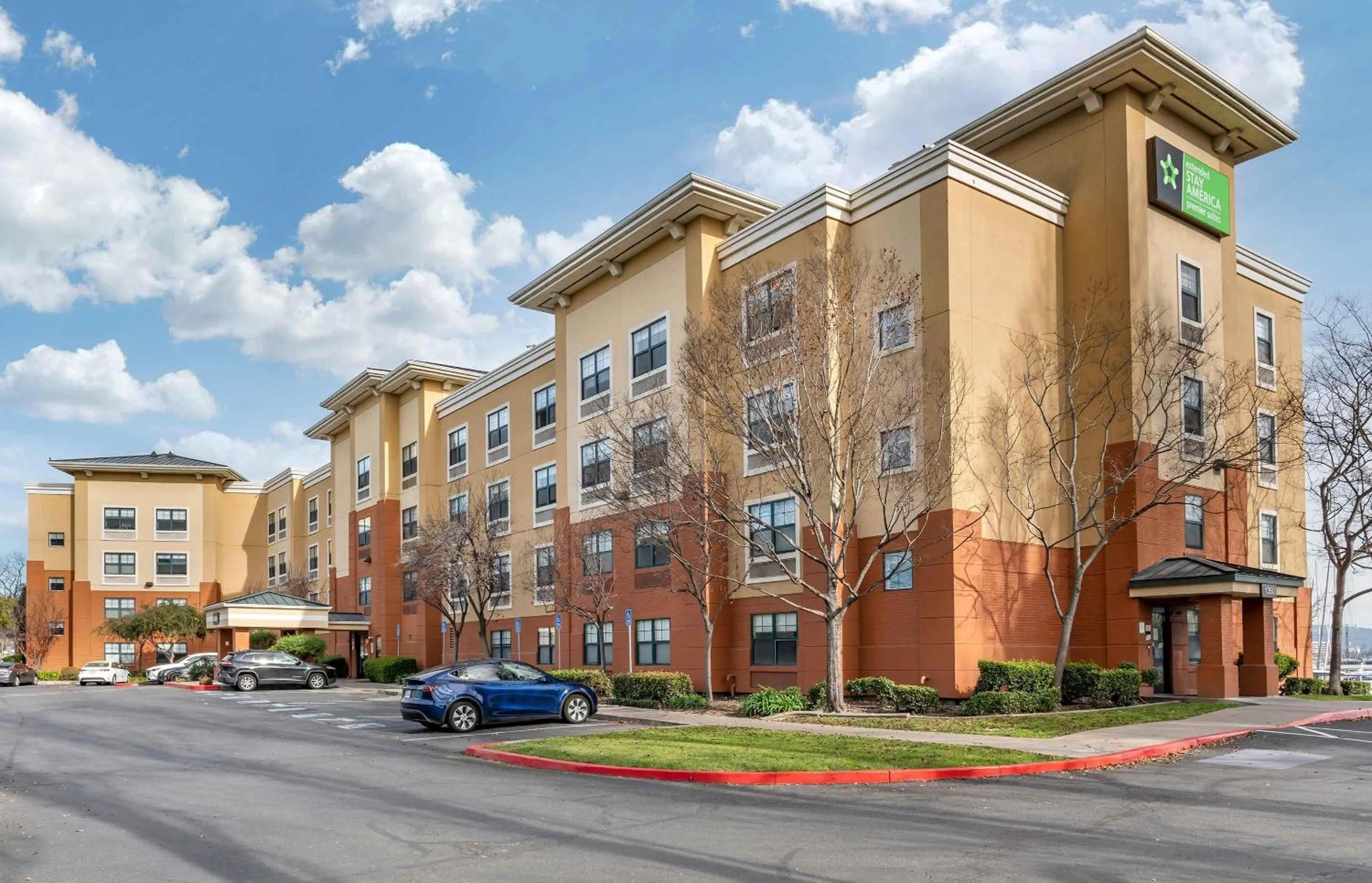Property building in Extended Stay America Premier Suites - Oakland - Alameda