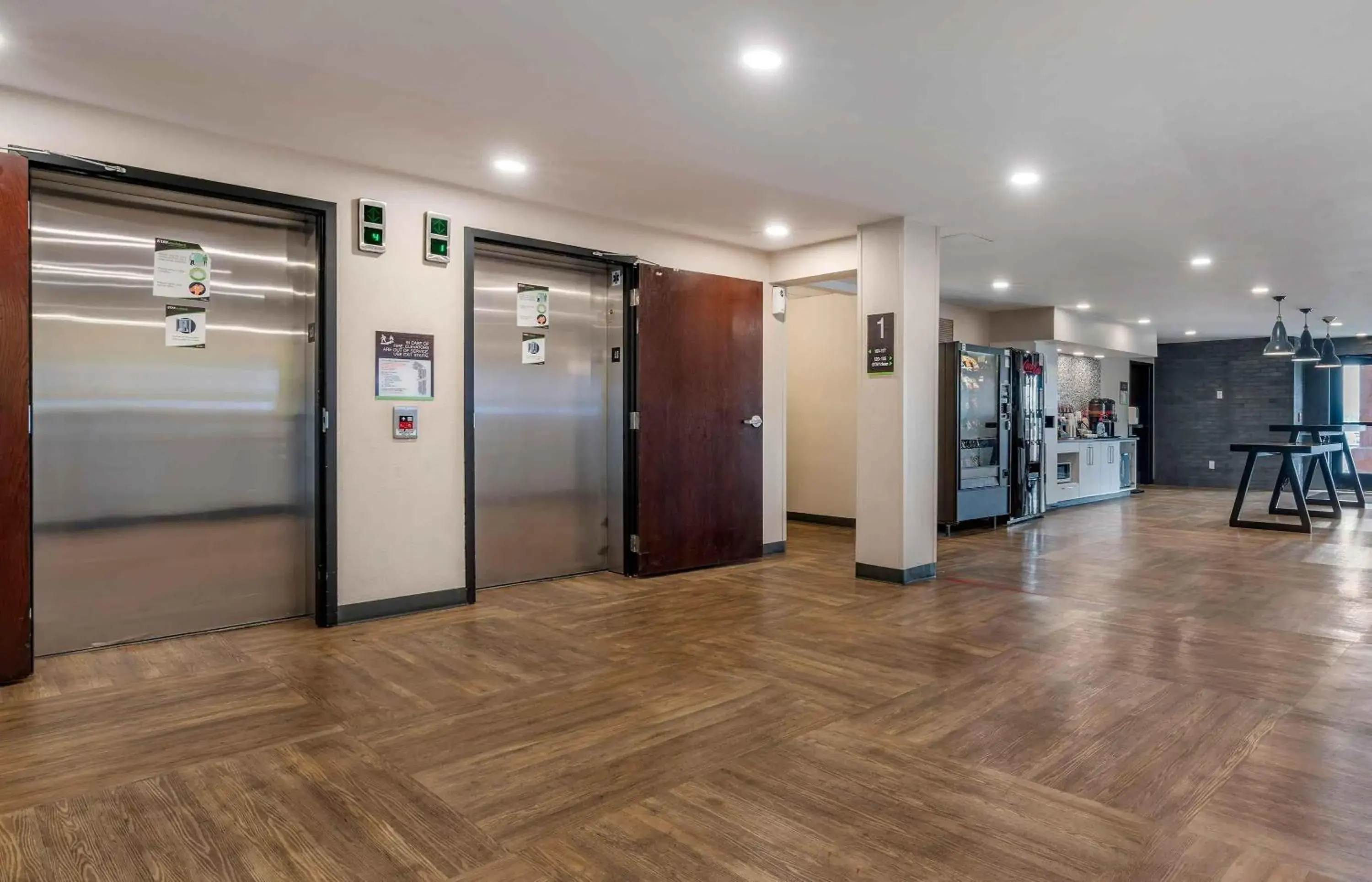 Lobby or reception in Extended Stay America Premier Suites - Oakland - Alameda Lobby or reception in Extended Stay America Premier Suites - Oakland - Alameda